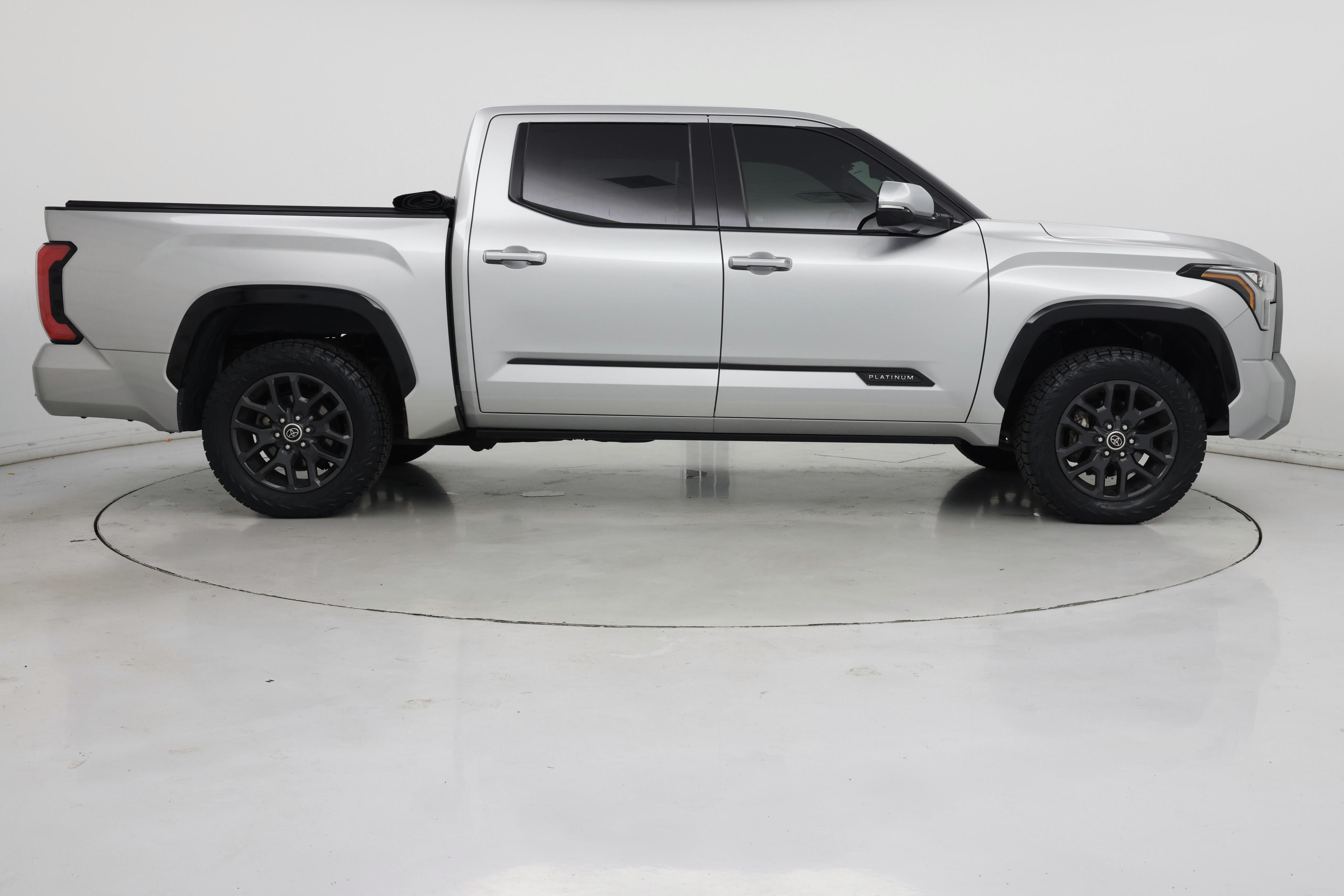 Thumbnail: 2022 Toyota Tundra - 7