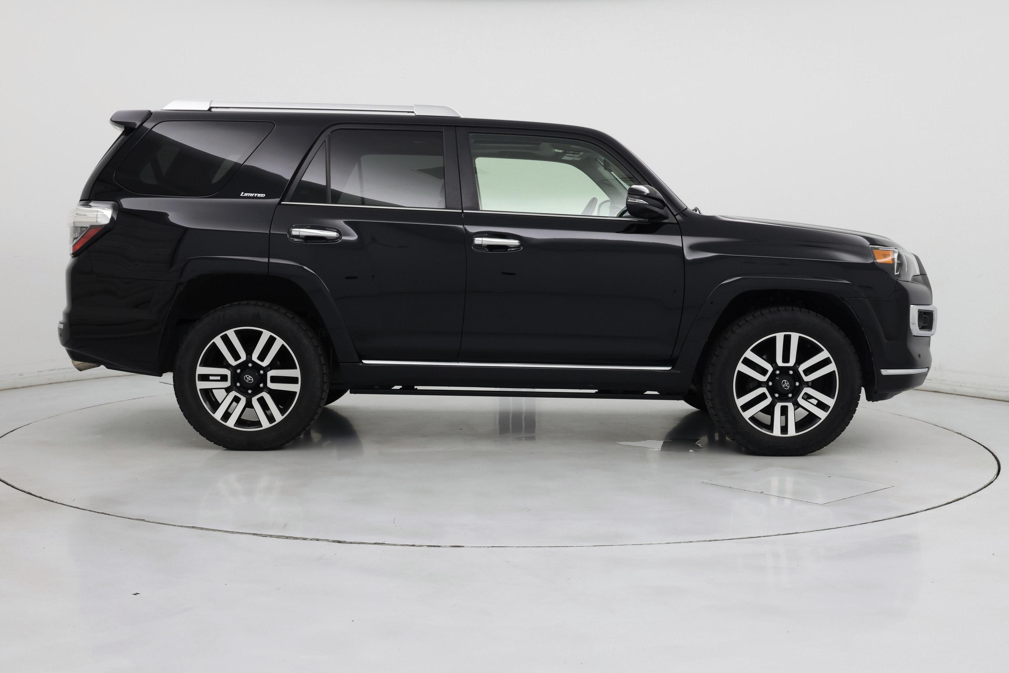 Thumbnail: 2022 Toyota 4Runner - 7