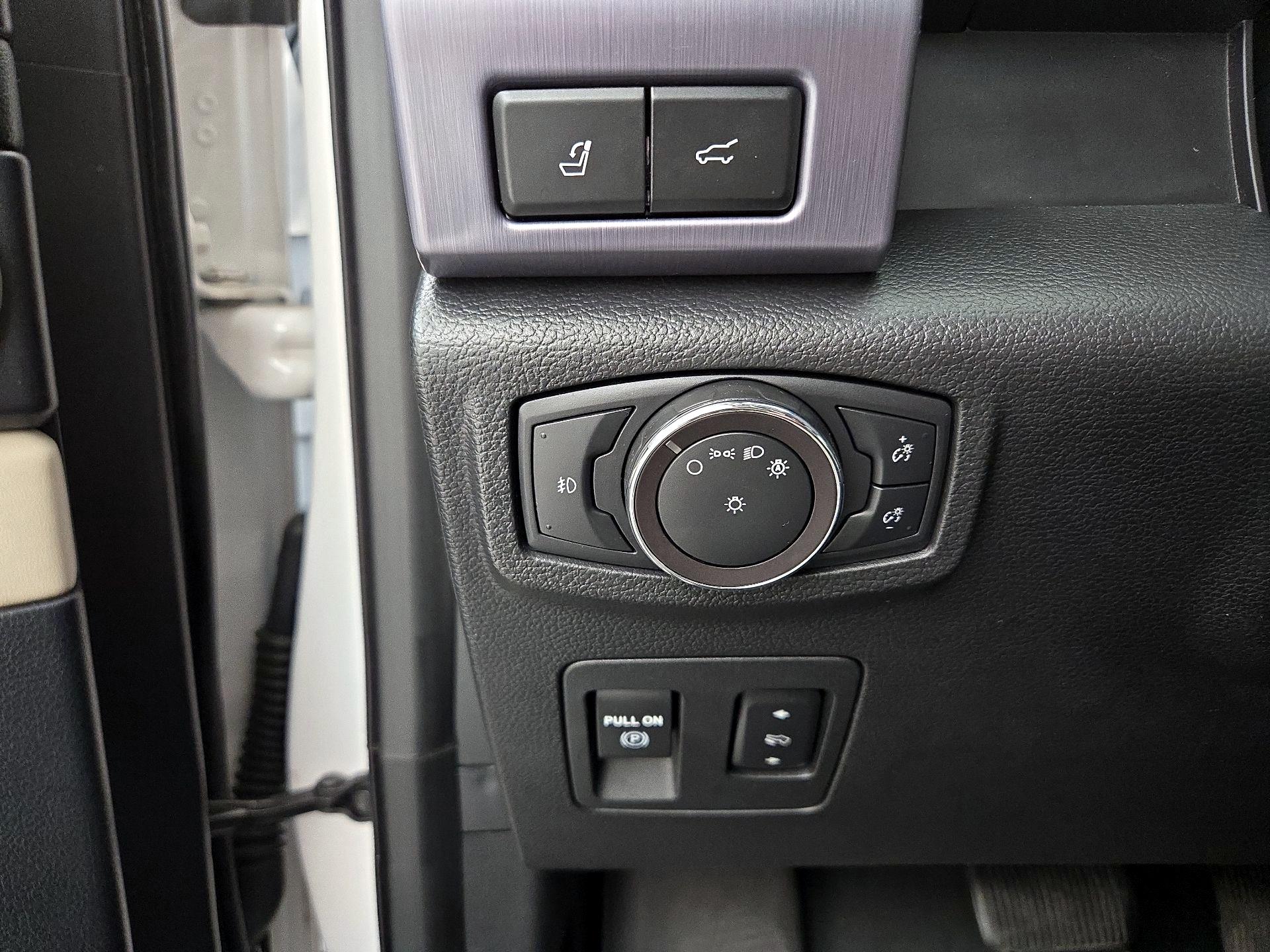 Thumbnail: 2019 Ford Expedition - 13