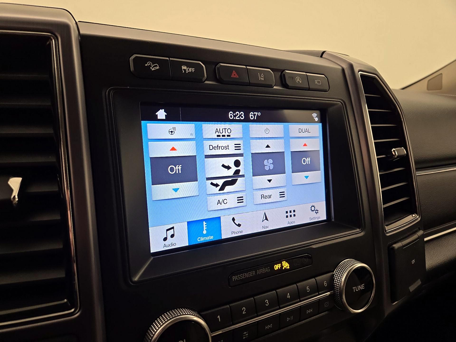 Thumbnail: 2019 Ford Expedition - 17