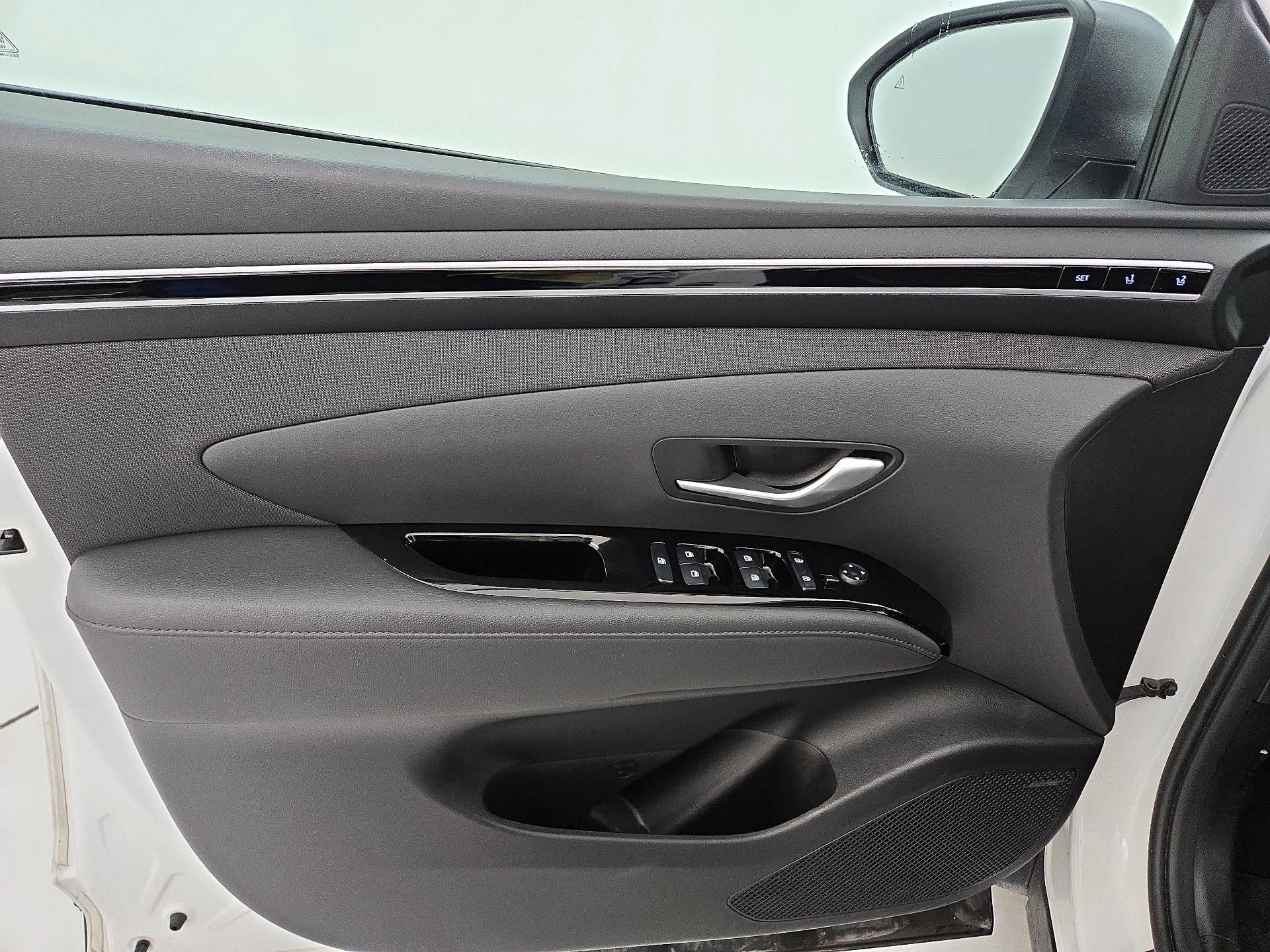 Thumbnail: 2023 Hyundai Tucson - 12