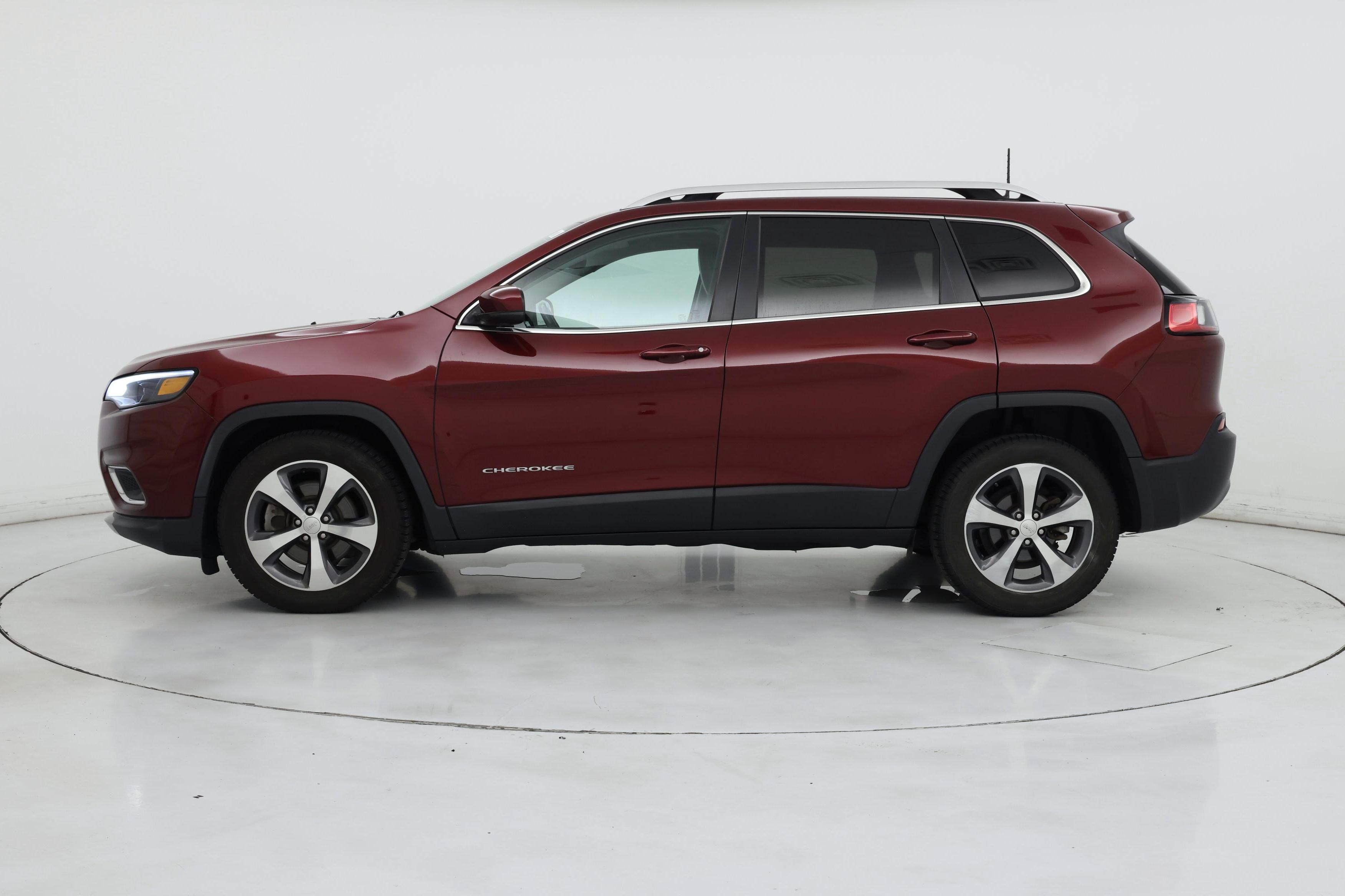 Thumbnail: 2019 Jeep Cherokee - 3