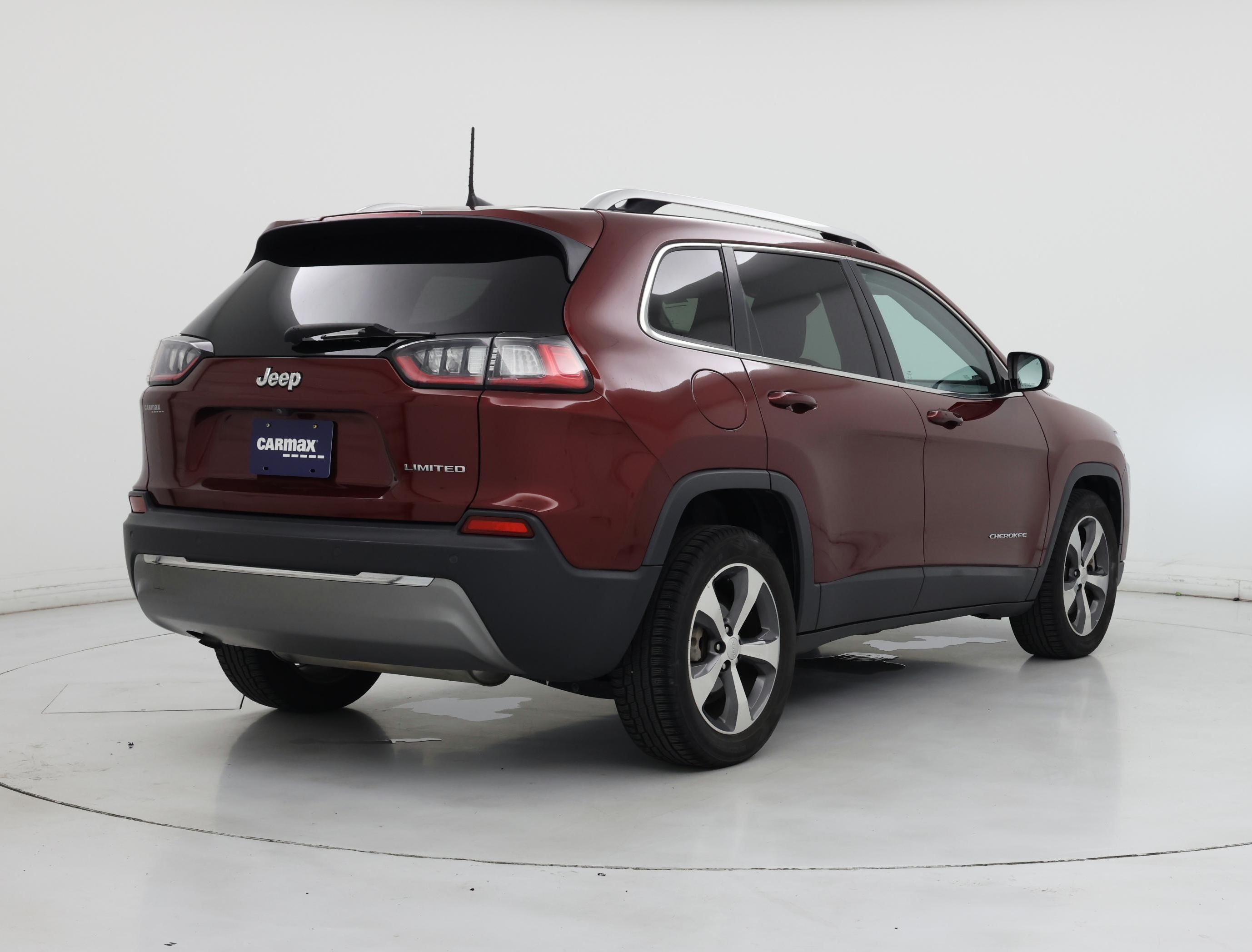 Thumbnail: 2019 Jeep Cherokee - 8