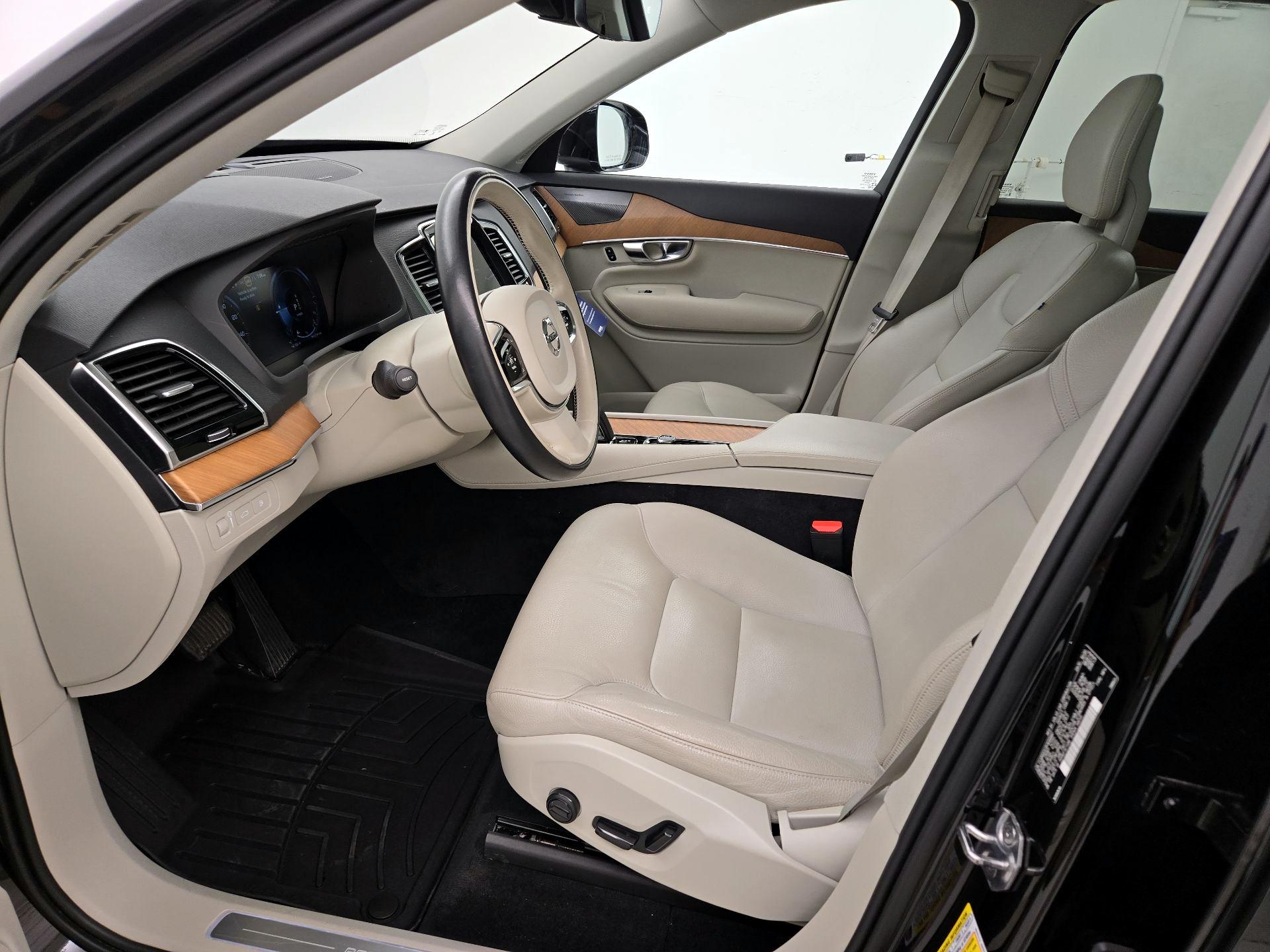 Thumbnail: 2021 Volvo XC90 - 11