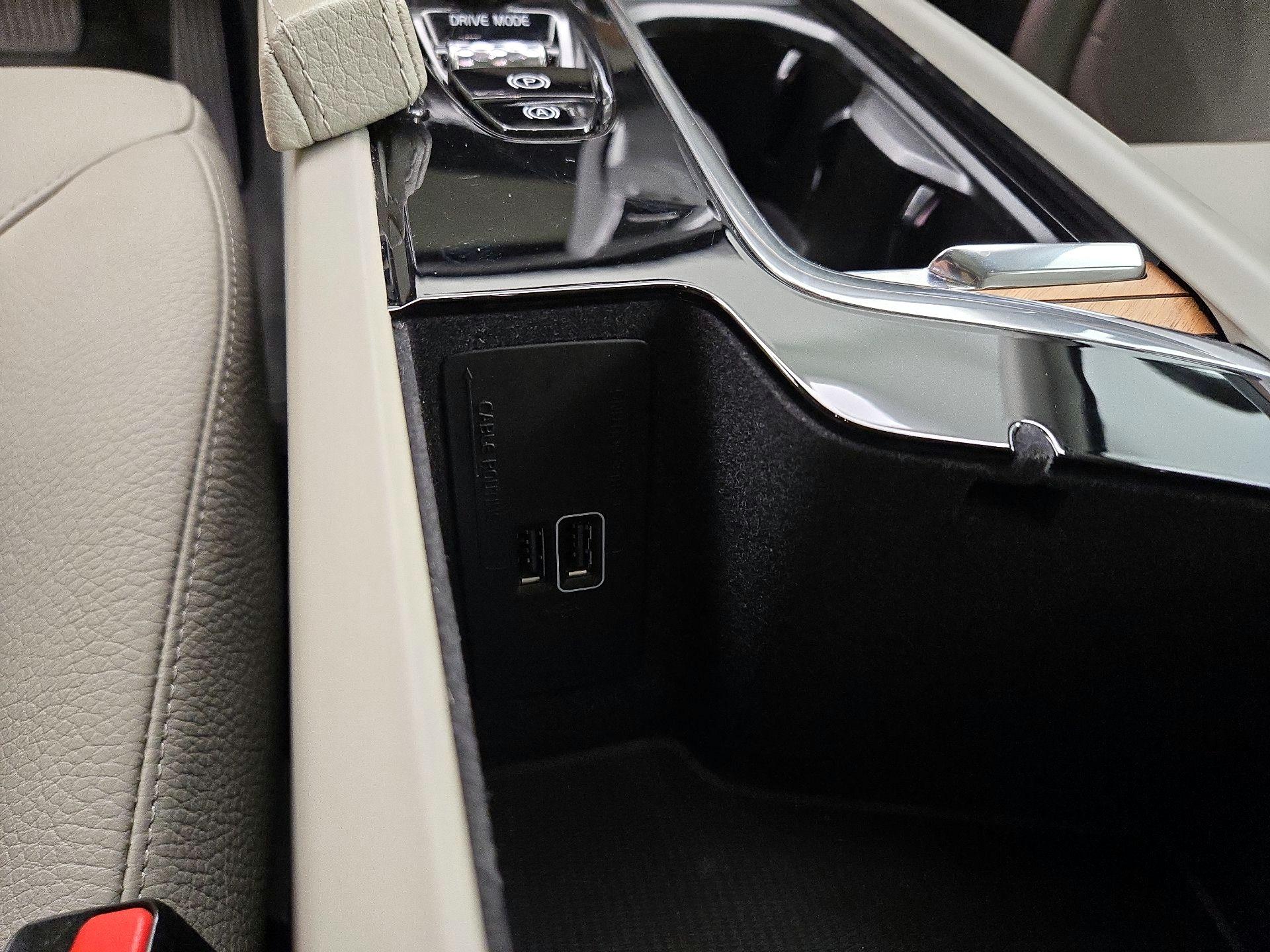 Thumbnail: 2021 Volvo XC90 - 19