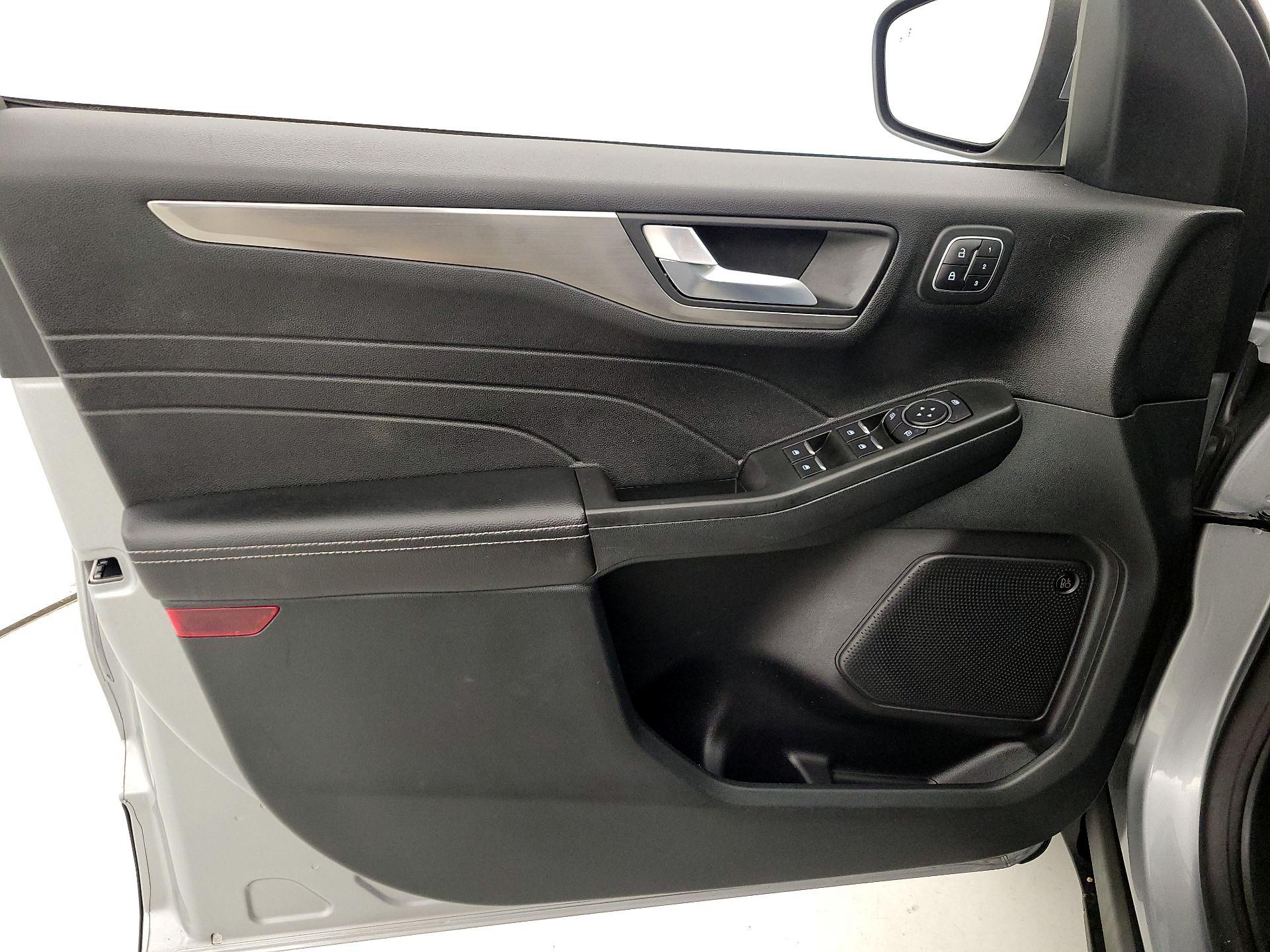 Thumbnail: 2021 Ford Escape - 12
