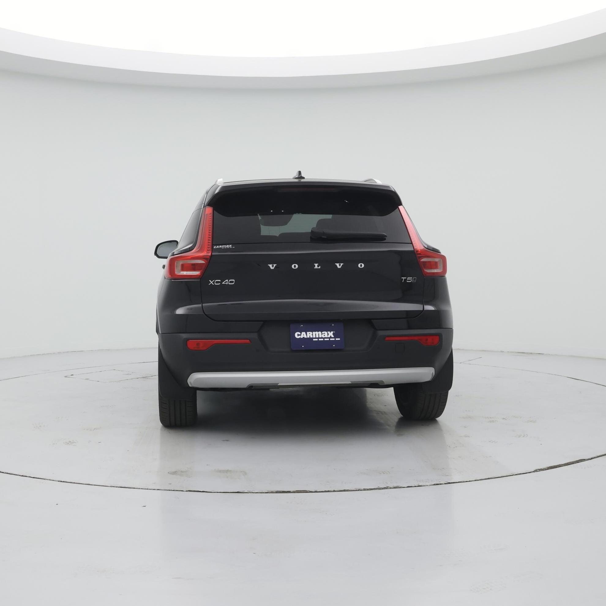 Thumbnail: 2022 Volvo XC40 - 6