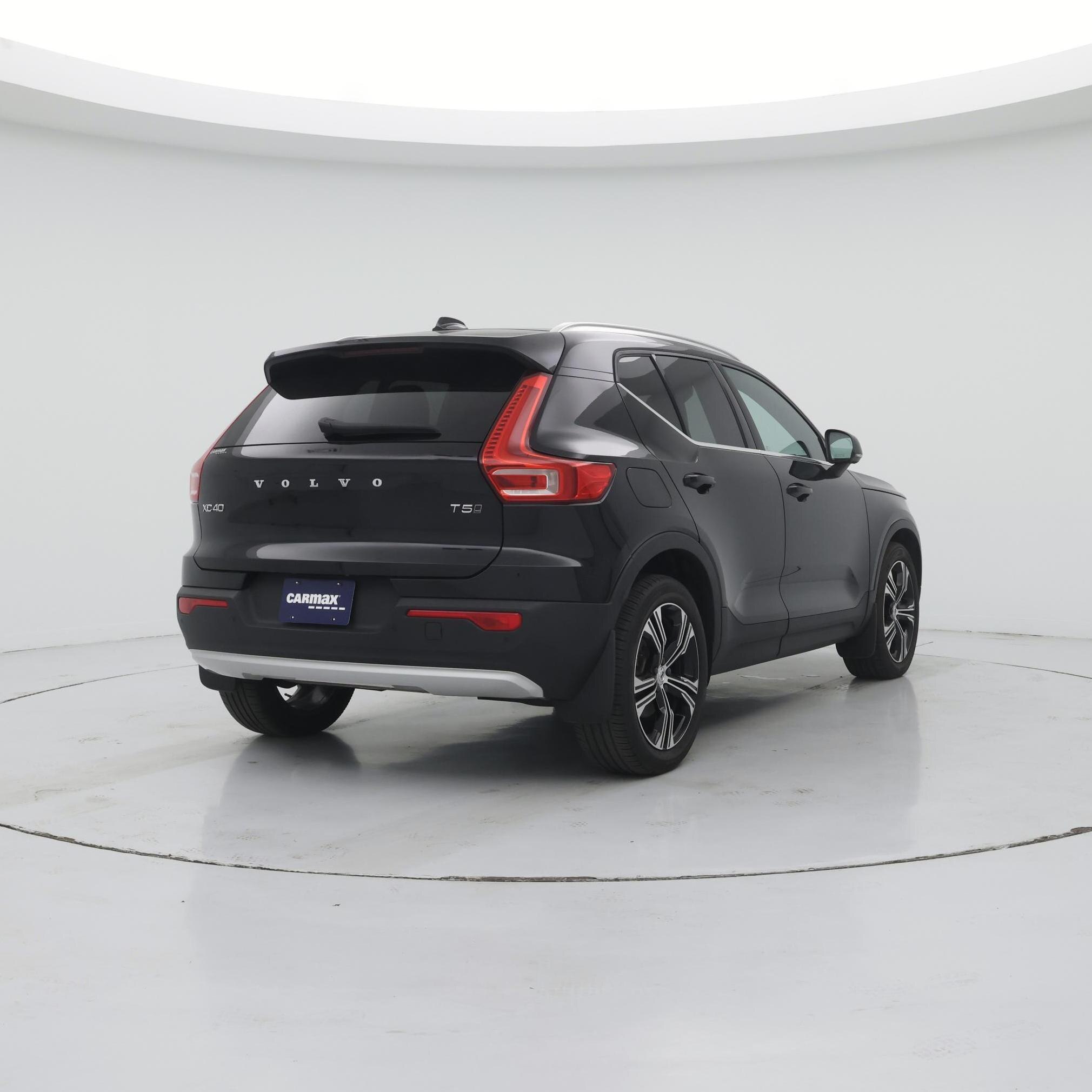 Thumbnail: 2022 Volvo XC40 - 8