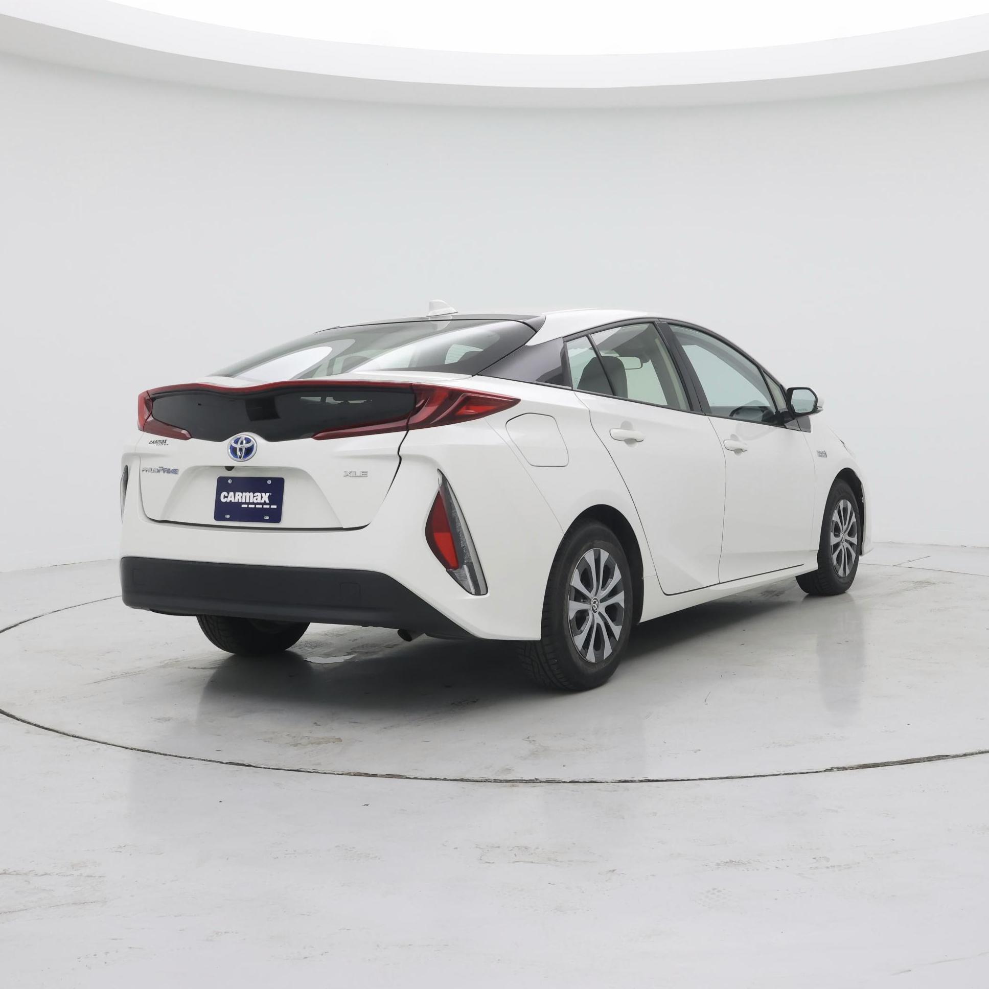 Thumbnail: 2020 Toyota Prius - 8