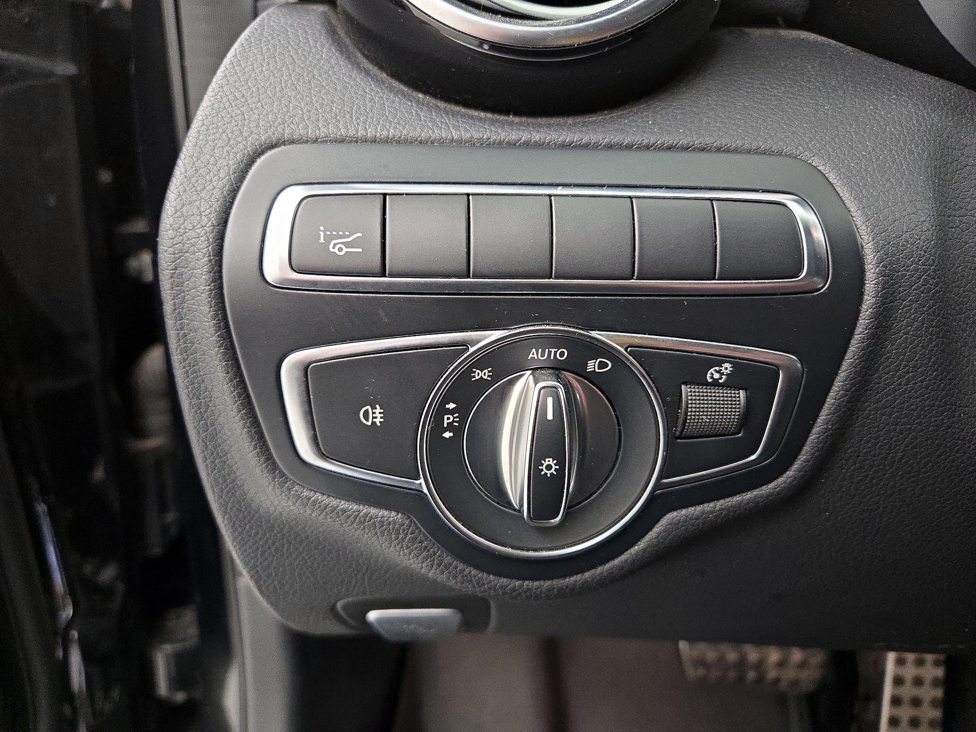 Thumbnail: 2018 Mercedes-Benz C-Class - 13