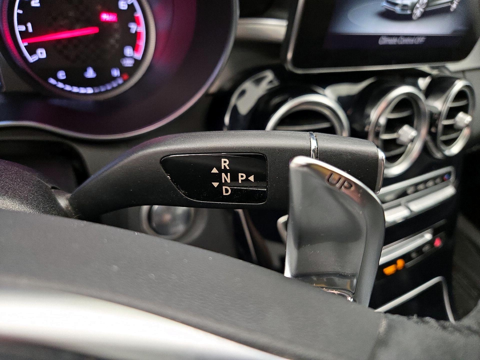 Thumbnail: 2018 Mercedes-Benz C-Class - 18