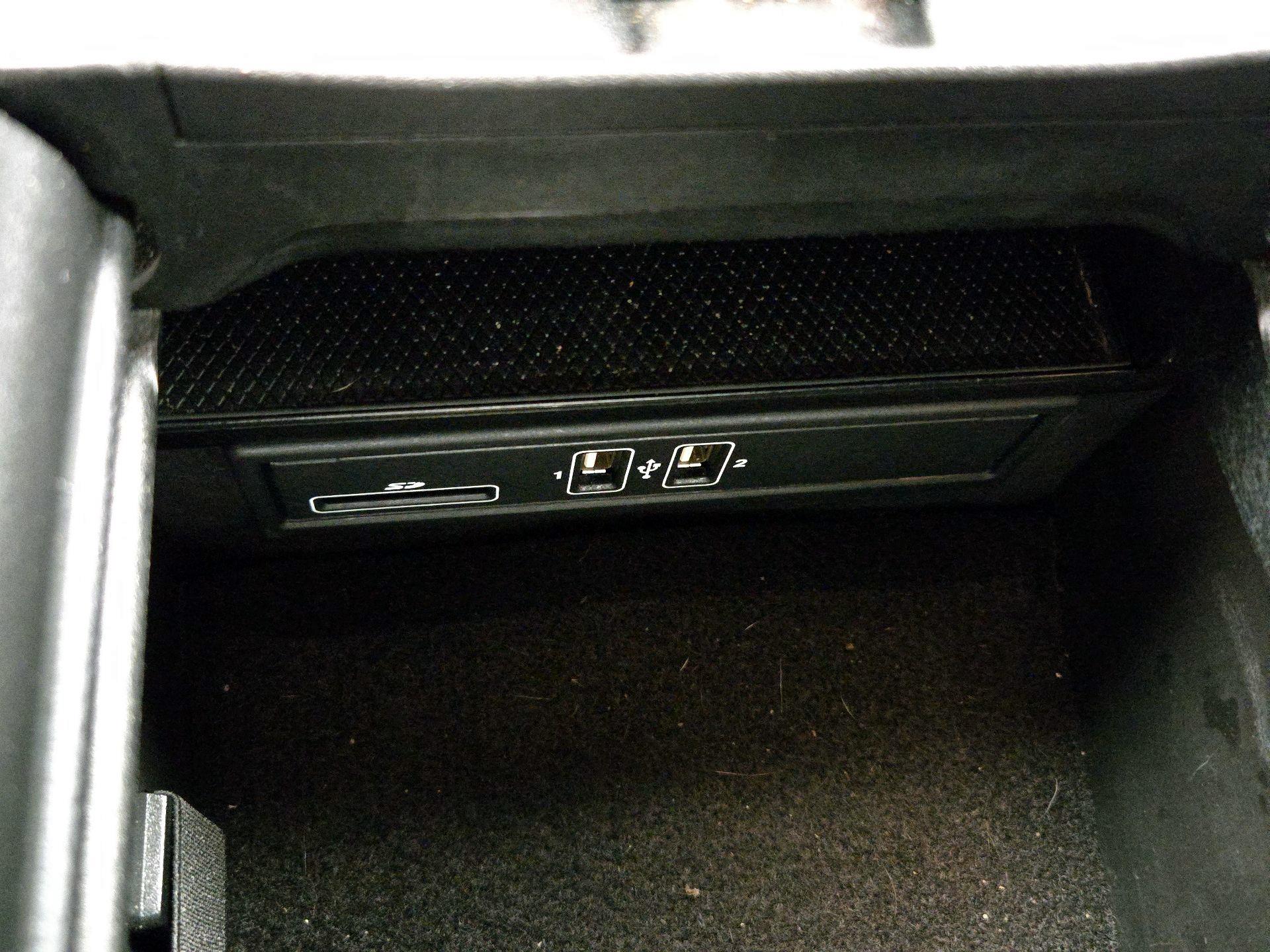 Thumbnail: 2018 Mercedes-Benz C-Class - 19