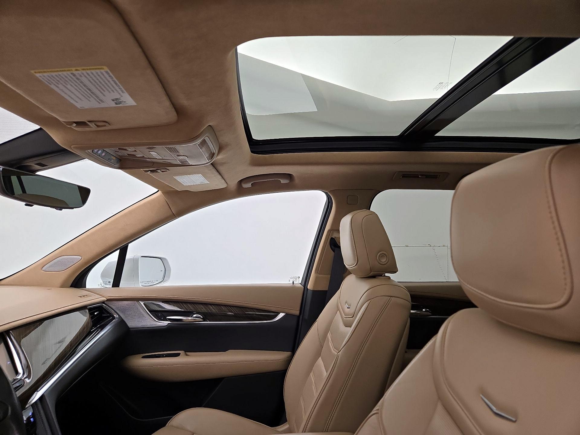 Thumbnail: 2020 Cadillac XT6 - 20