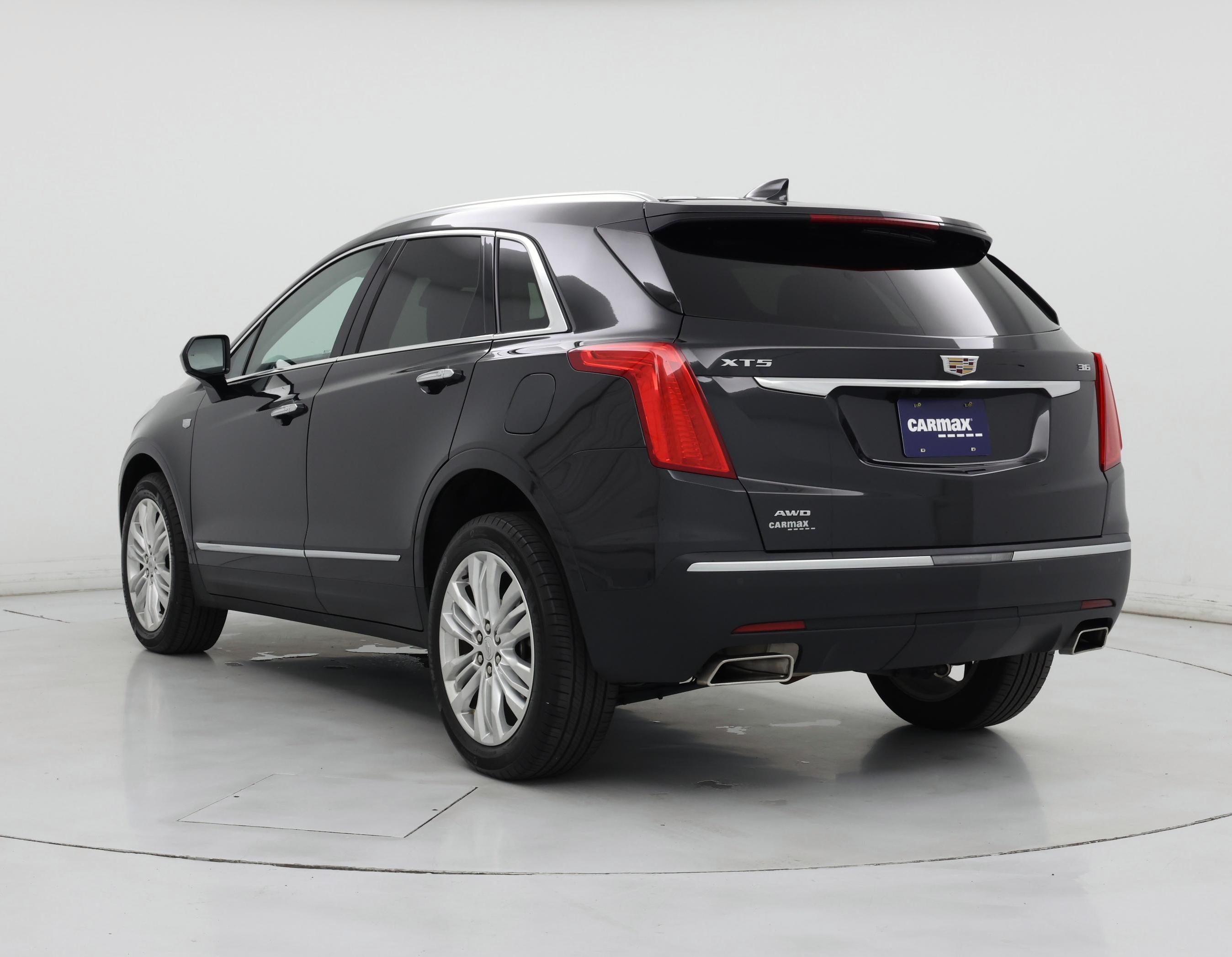 Thumbnail: 2019 Cadillac XT5 - 2