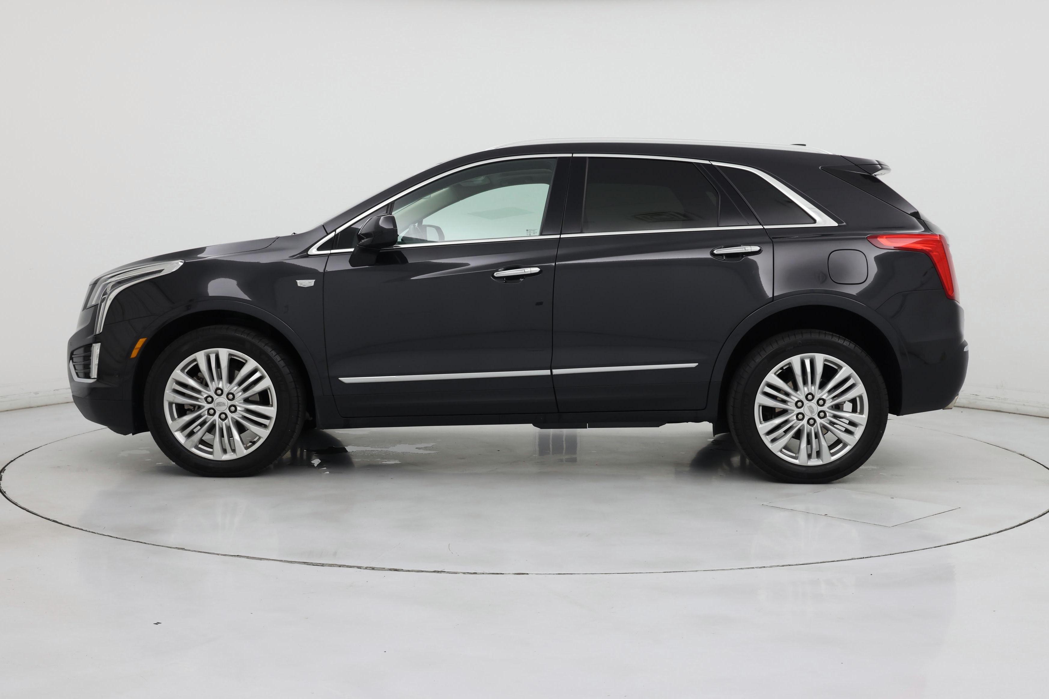 Thumbnail: 2019 Cadillac XT5 - 3
