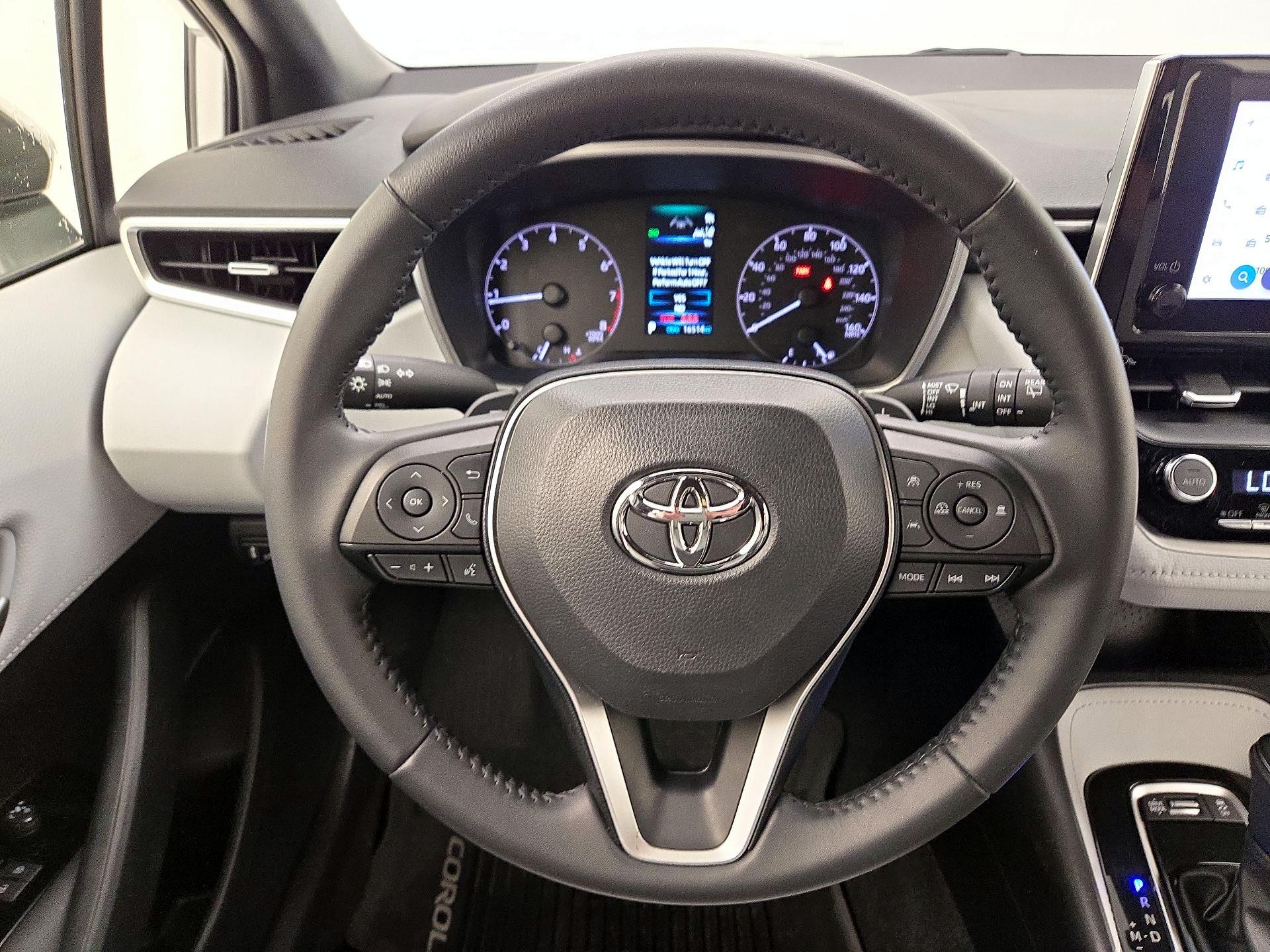 Thumbnail: 2023 Toyota Corolla - 10