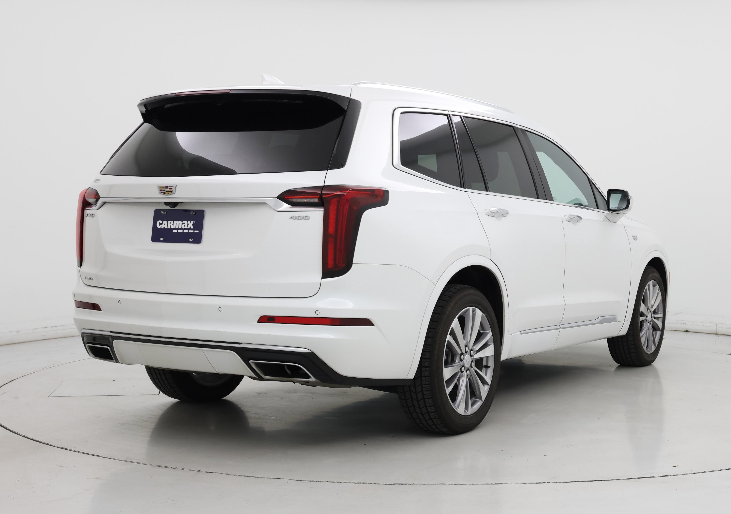 Thumbnail: 2023 Cadillac XT6 - 8