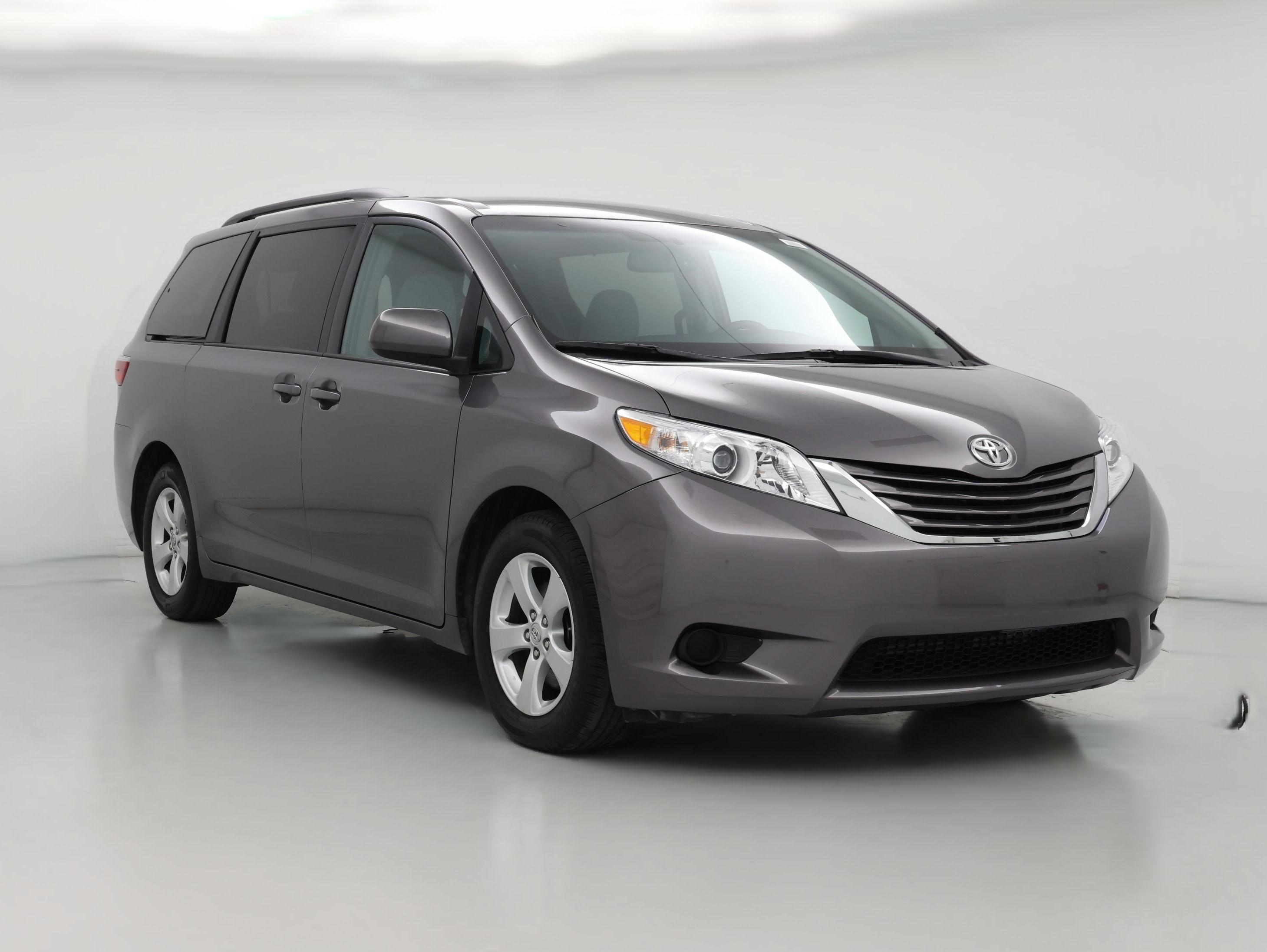 Thumbnail: 2017 Toyota Sienna - 1