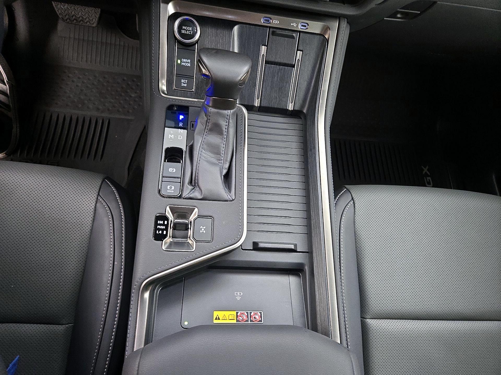 Thumbnail: 2024 Lexus GX - 17