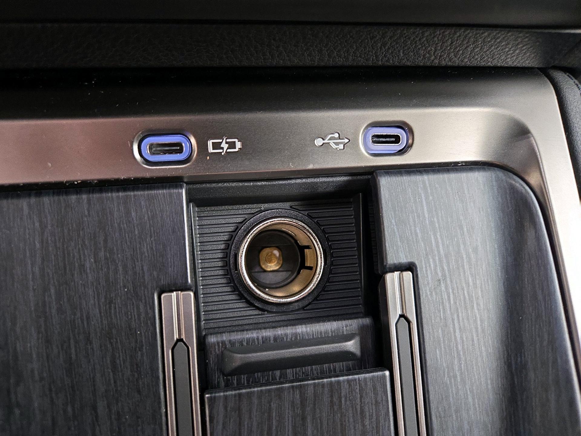 Thumbnail: 2024 Lexus GX - 18