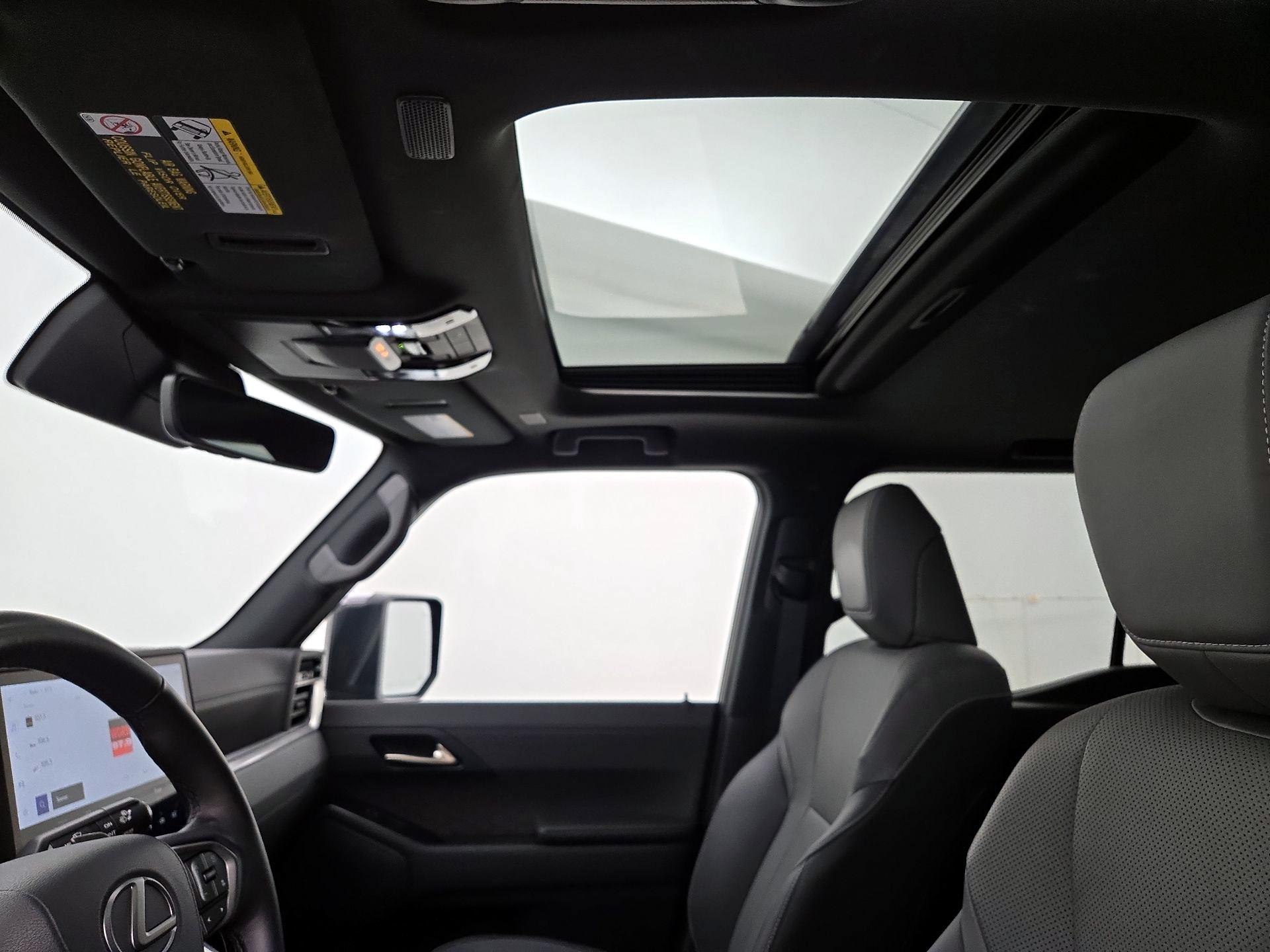Thumbnail: 2024 Lexus GX - 19