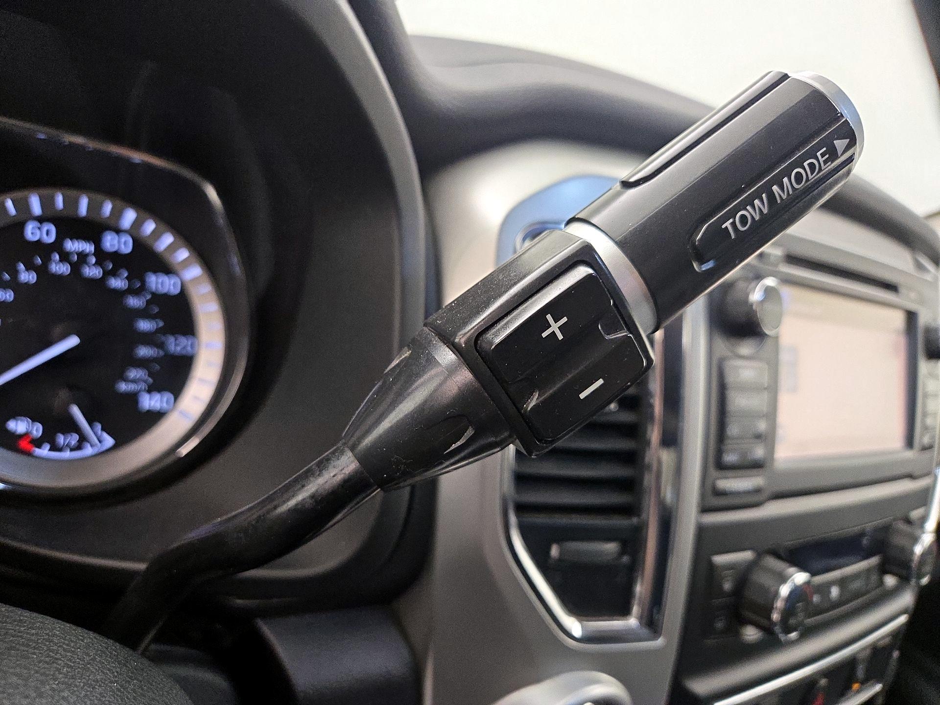 Thumbnail: 2018 Nissan Titan - 18