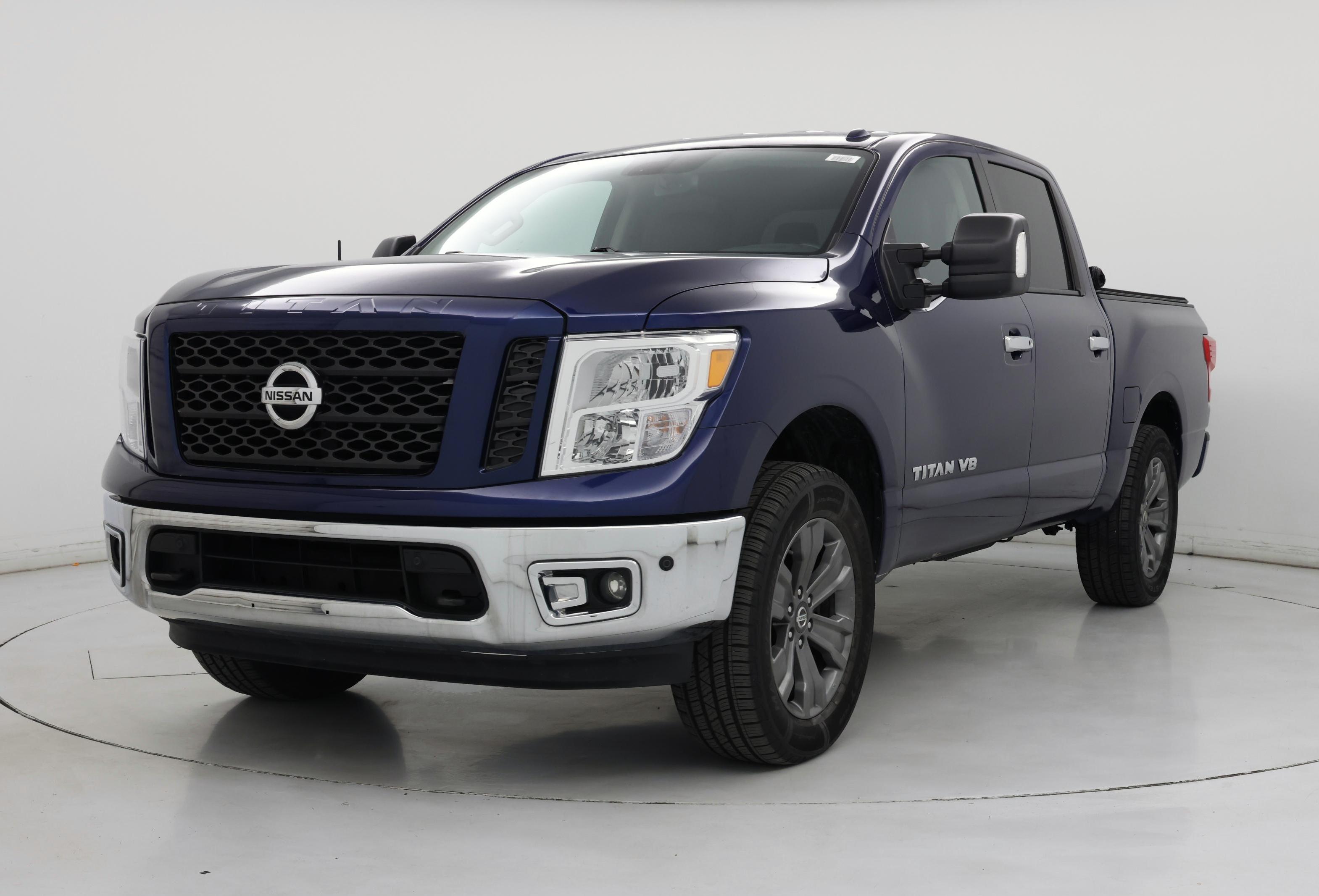 Thumbnail: 2018 Nissan Titan - 4