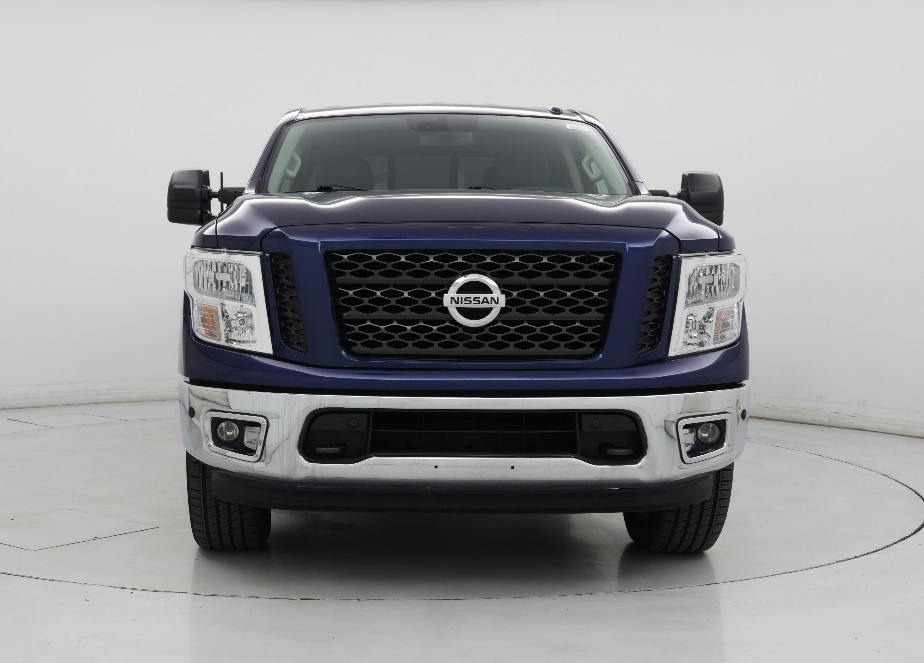 Thumbnail: 2018 Nissan Titan - 5