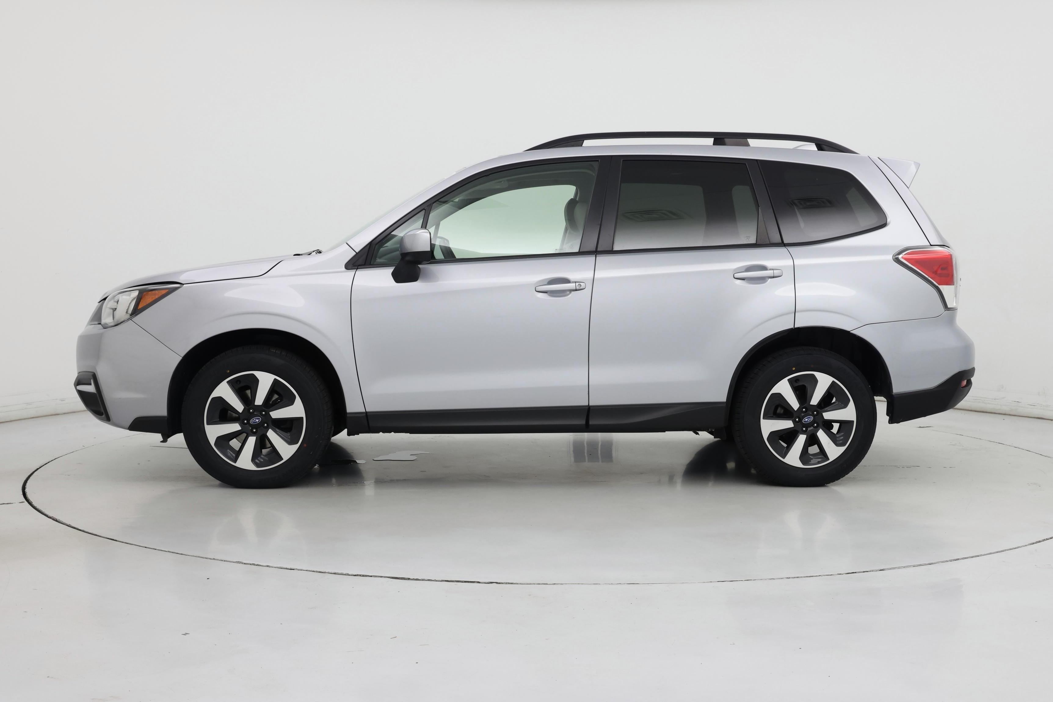 Thumbnail: 2017 Subaru Forester - 3