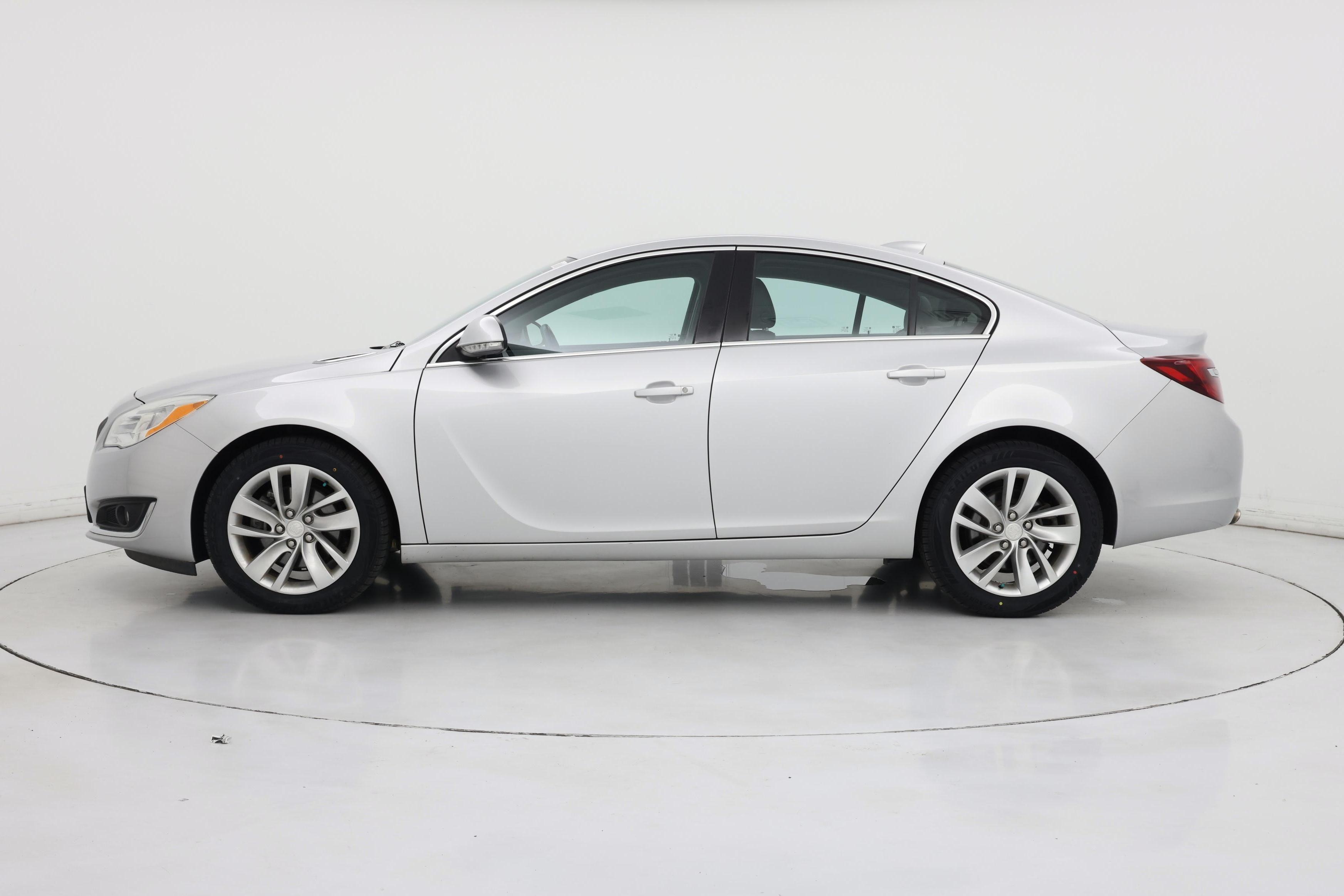 Thumbnail: 2017 Buick Regal - 3