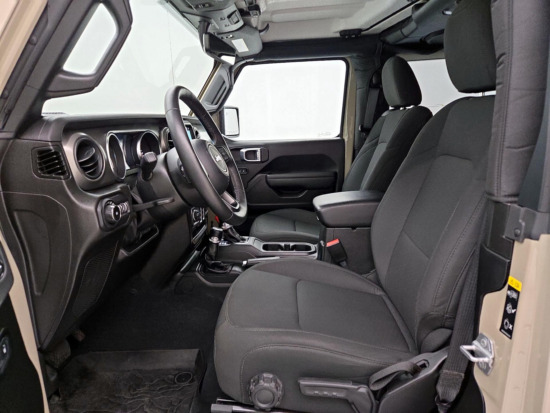 Thumbnail: 2022 Jeep Wrangler - 11