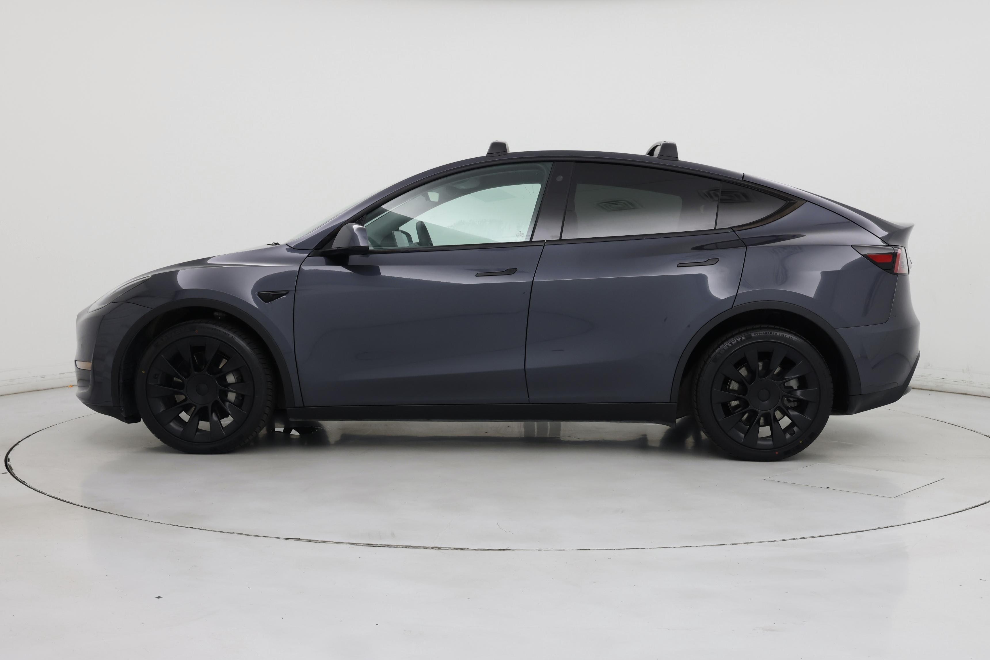 Thumbnail: 2022 Tesla Model Y - 3