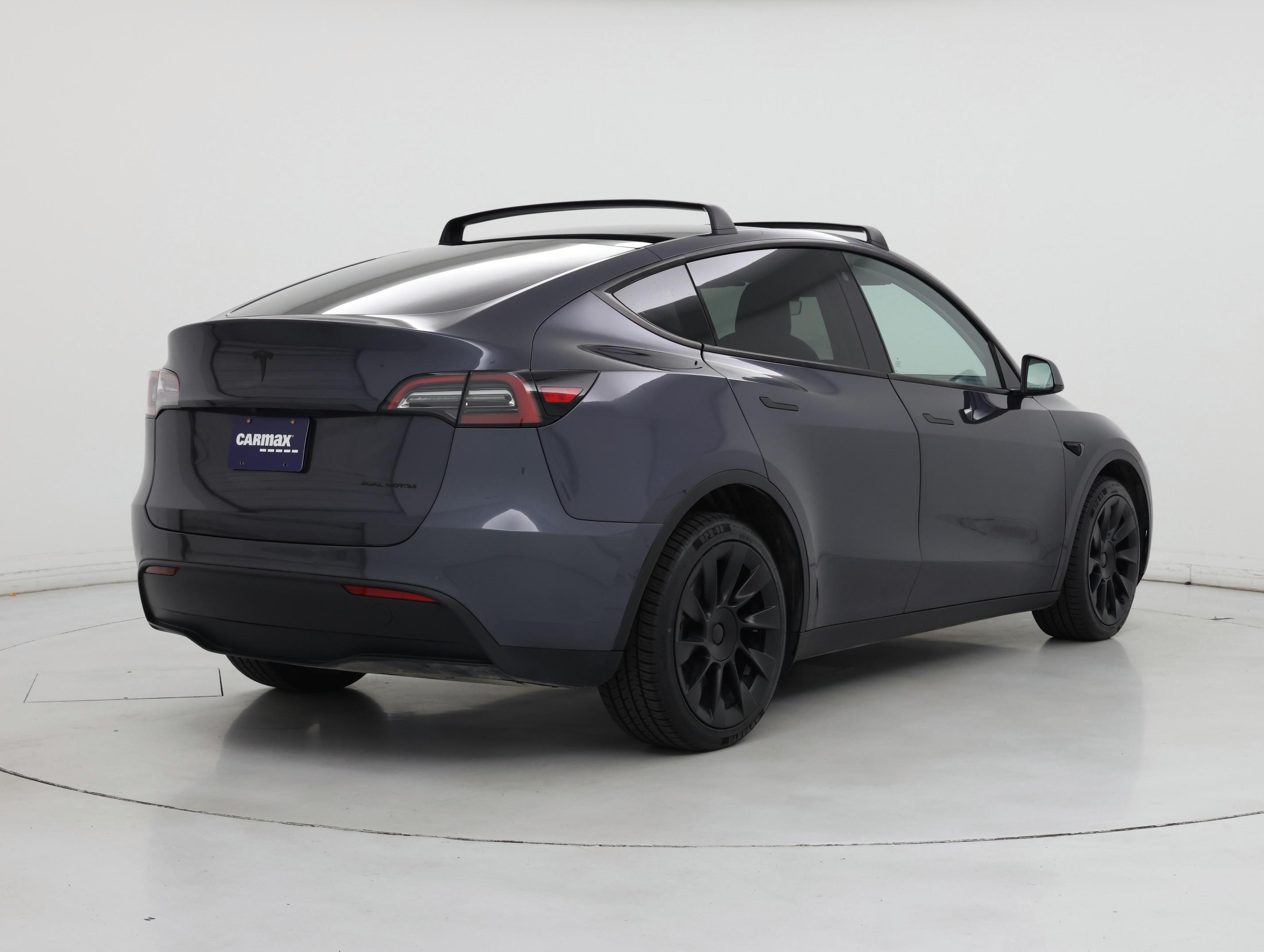 Thumbnail: 2022 Tesla Model Y - 8