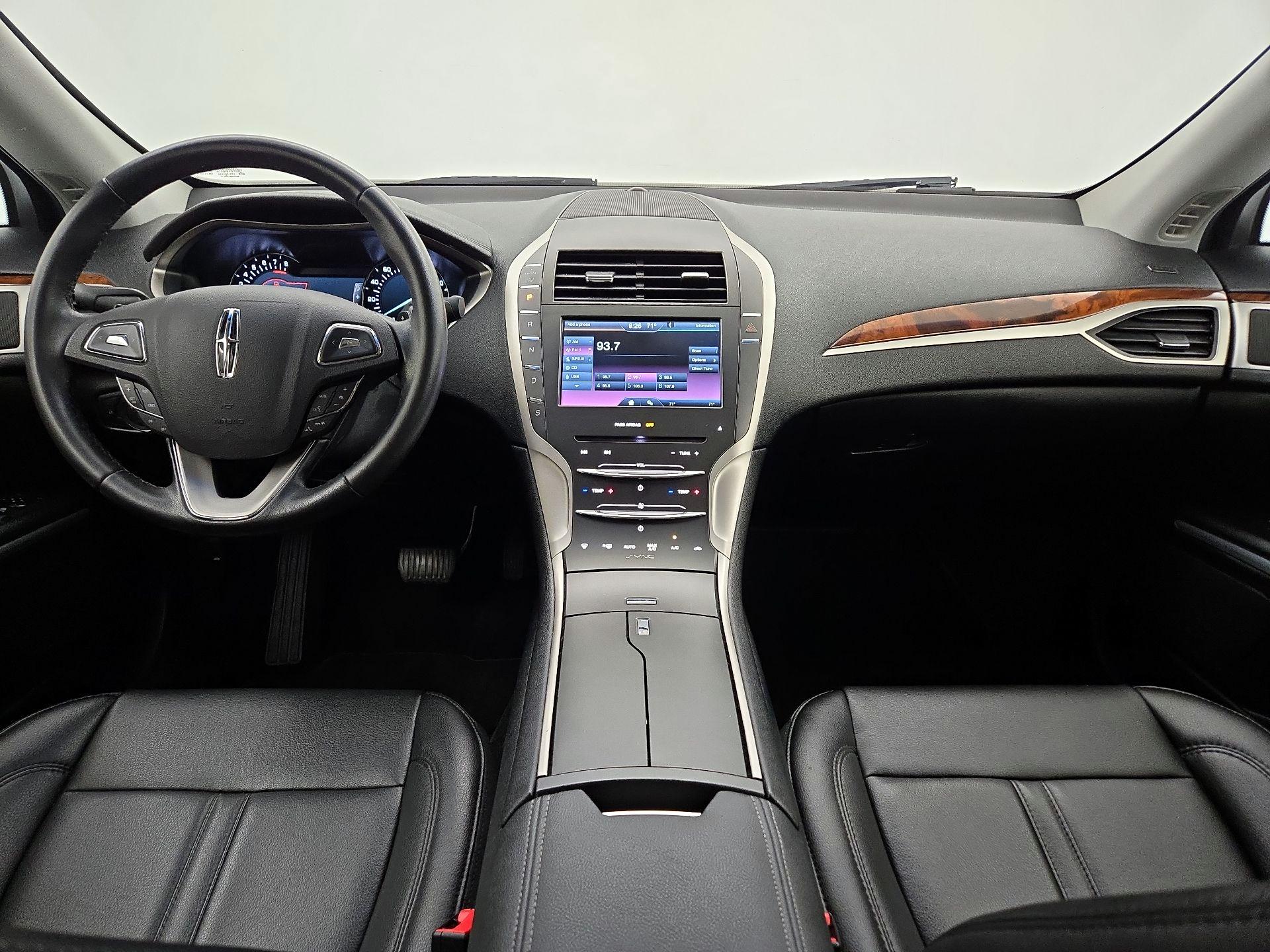 Thumbnail: 2016 Lincoln MKZ - 9
