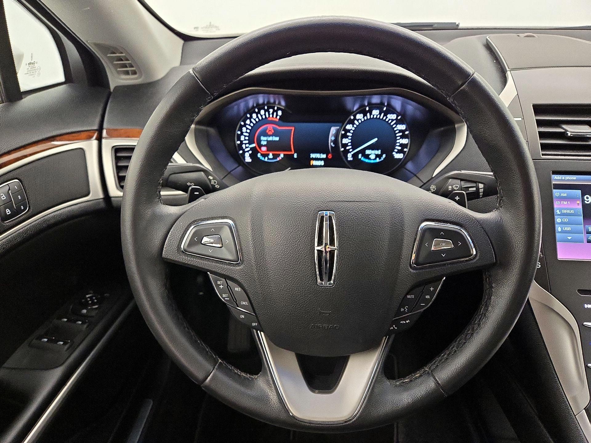 Thumbnail: 2016 Lincoln MKZ - 10