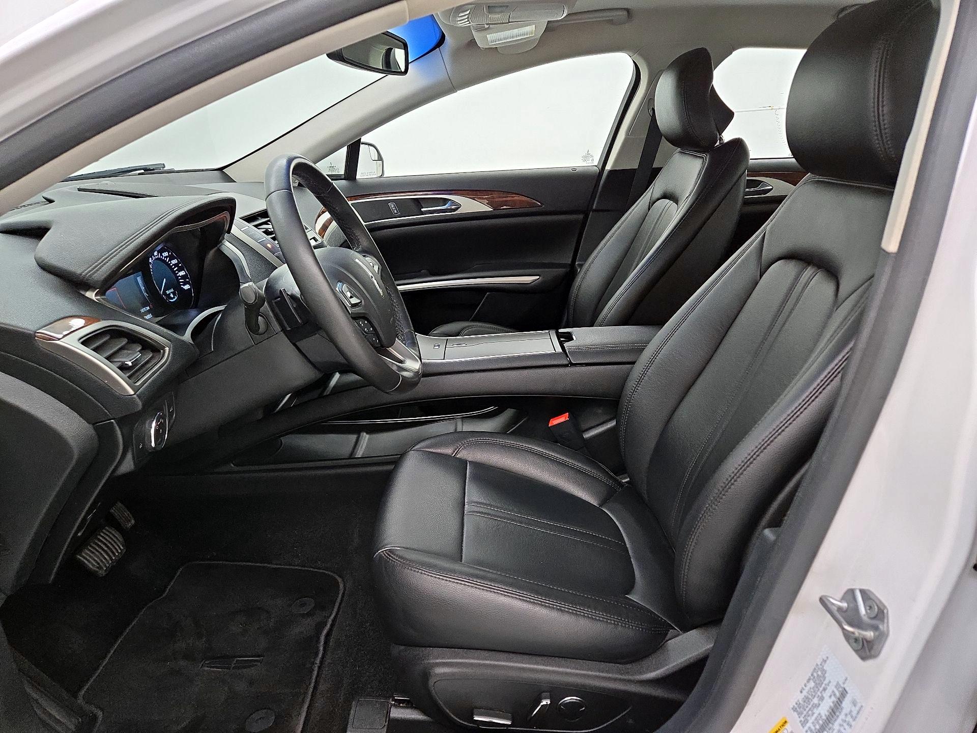 Thumbnail: 2016 Lincoln MKZ - 11