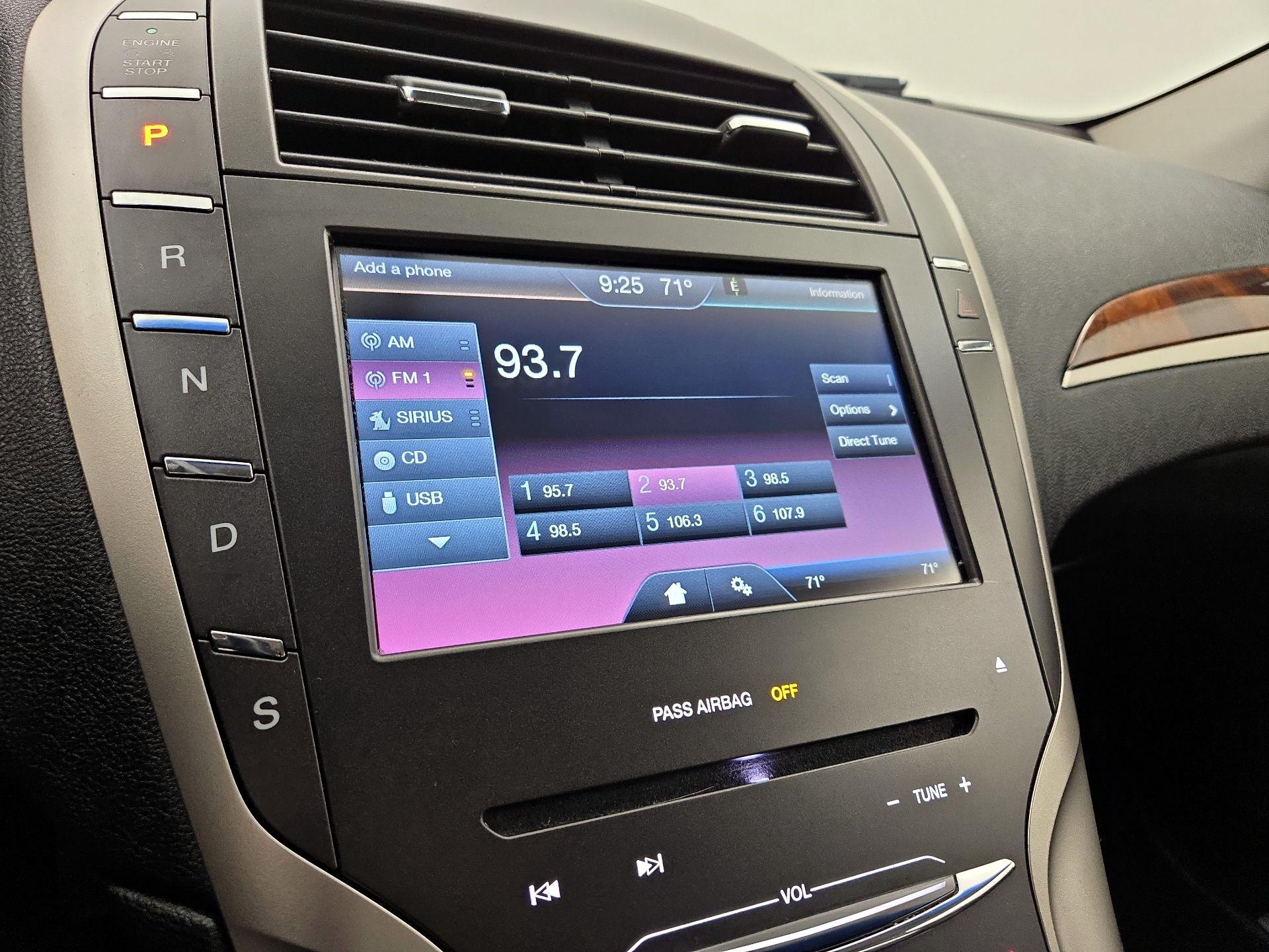 Thumbnail: 2016 Lincoln MKZ - 15