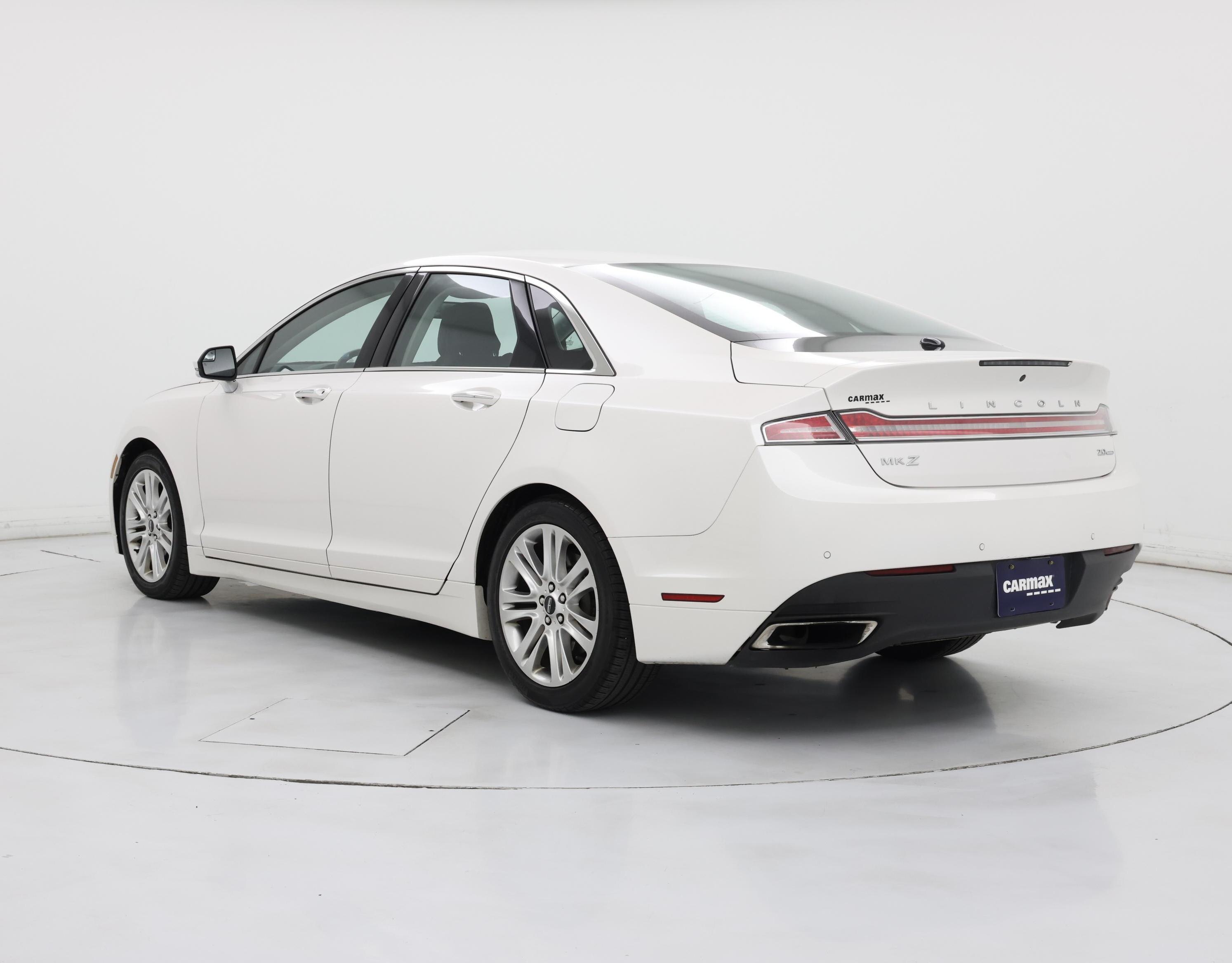 Thumbnail: 2016 Lincoln MKZ - 2