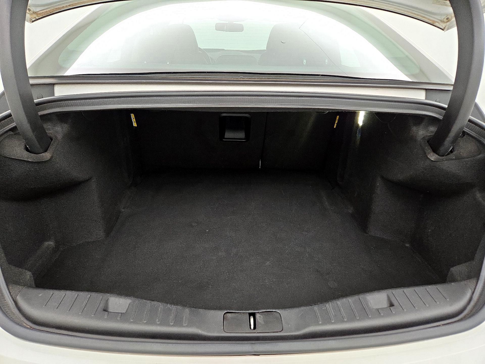 Thumbnail: 2016 Lincoln MKZ - 20