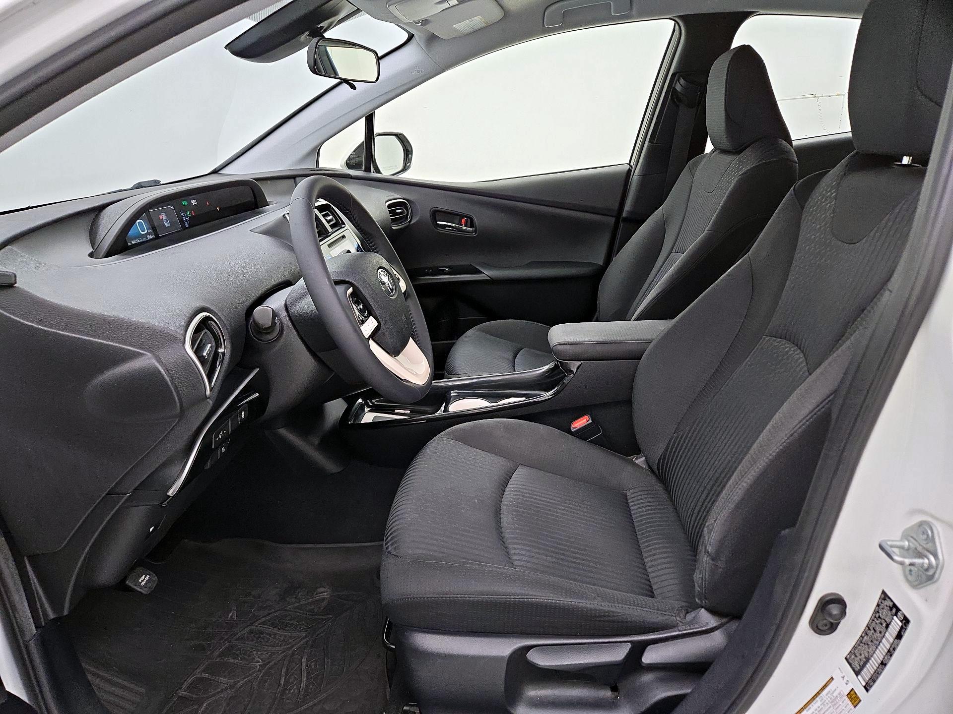 Thumbnail: 2017 Toyota Prius - 11