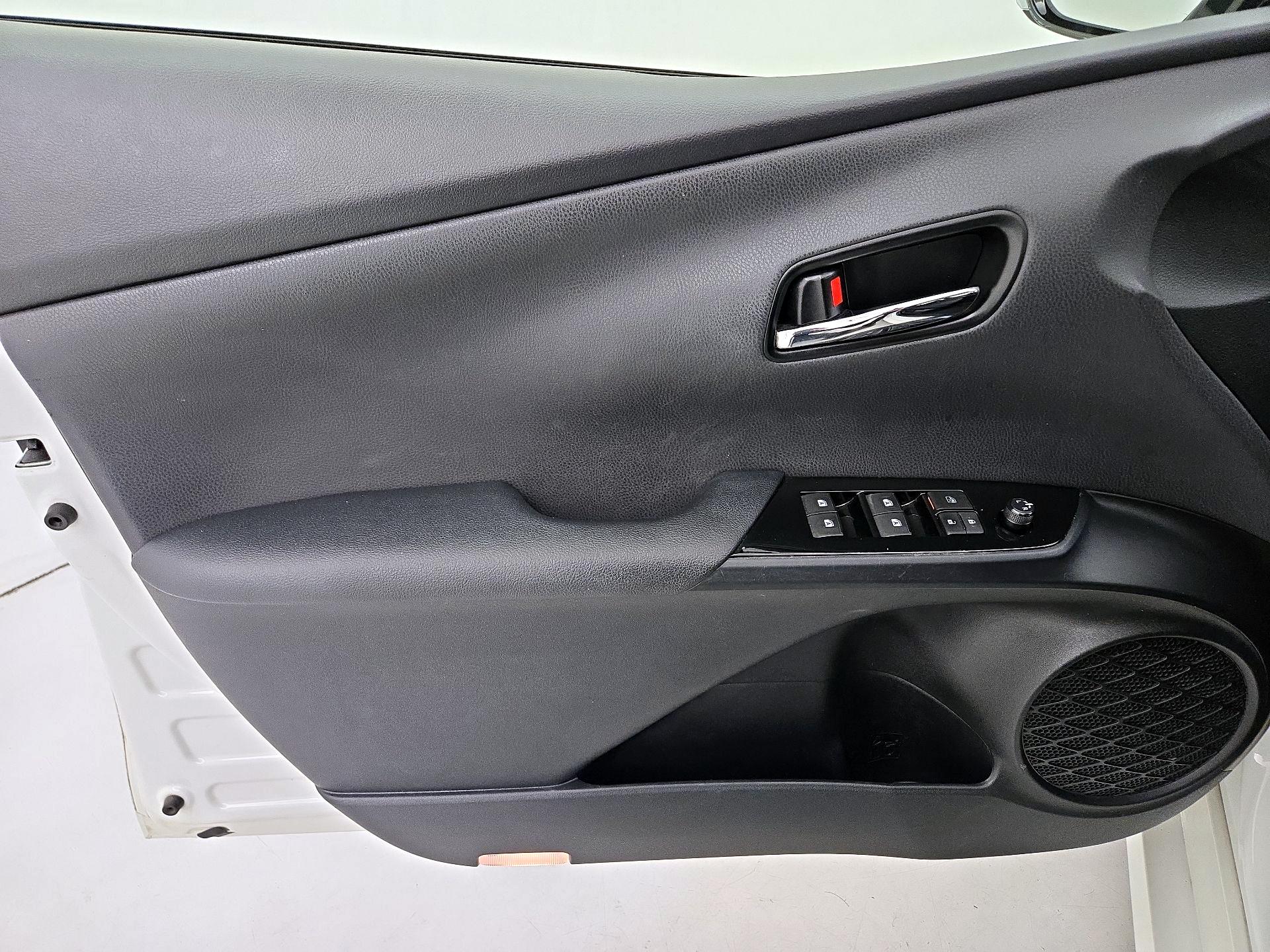 Thumbnail: 2017 Toyota Prius - 12