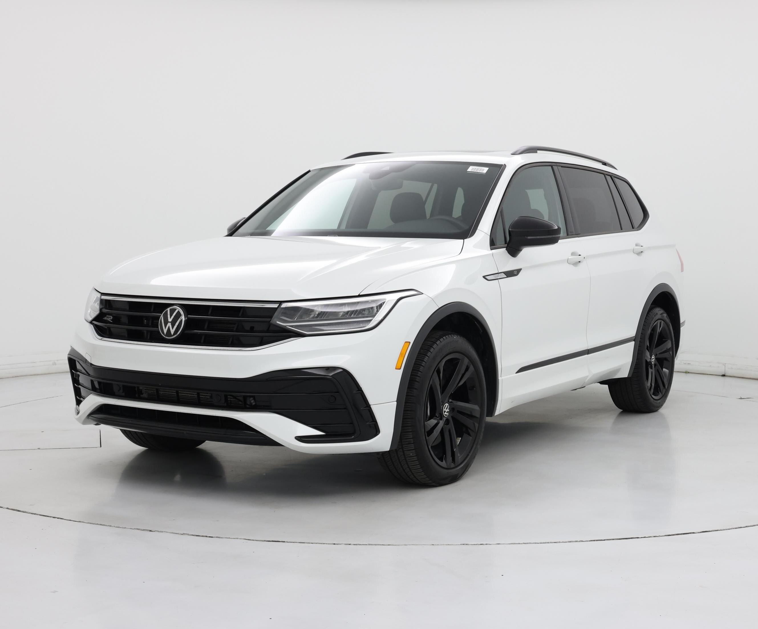 Thumbnail: 2024 Volkswagen Tiguan - 4