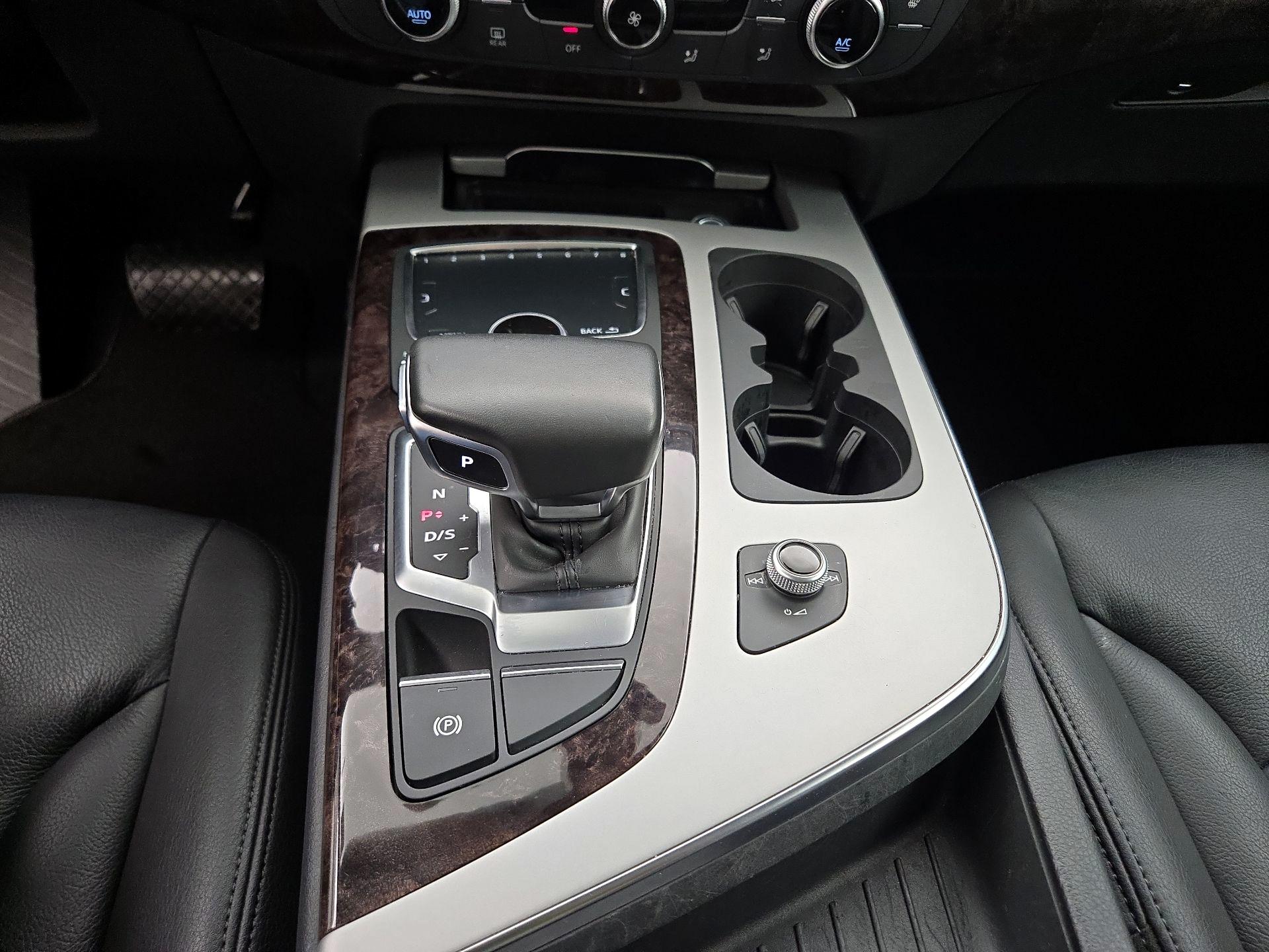 Thumbnail: 2019 Audi Q7 - 18