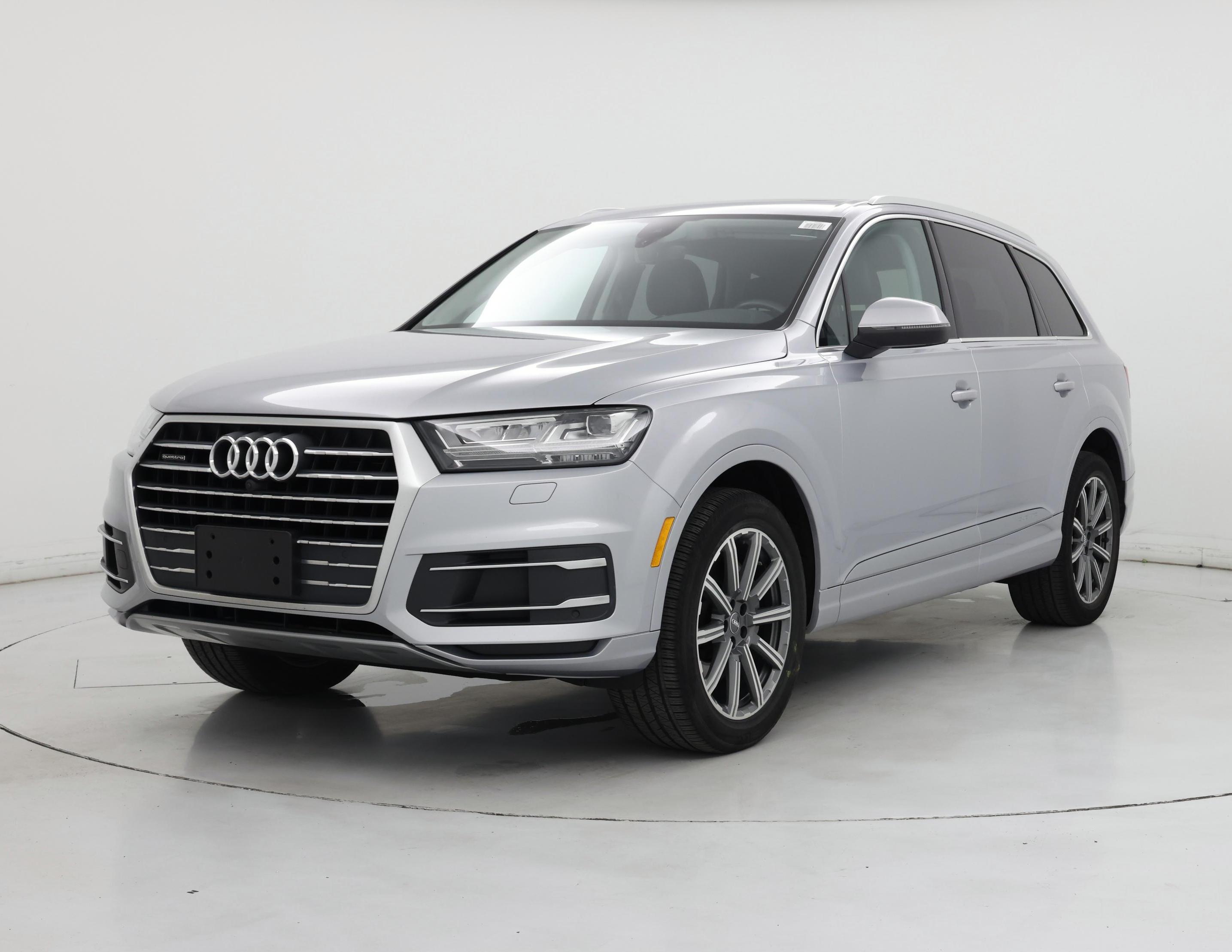 Thumbnail: 2019 Audi Q7 - 4