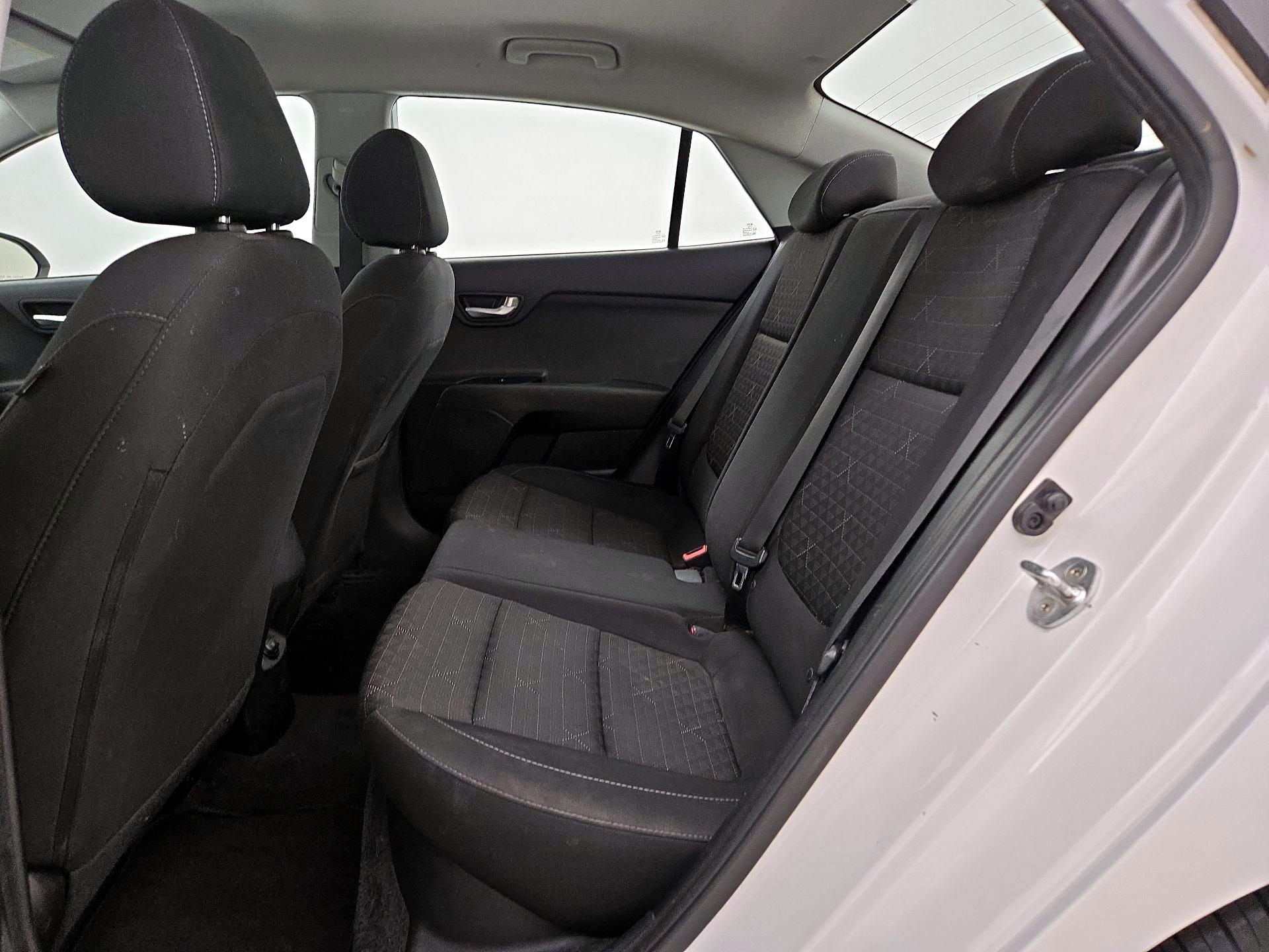 Thumbnail: 2019 Kia Rio - 19