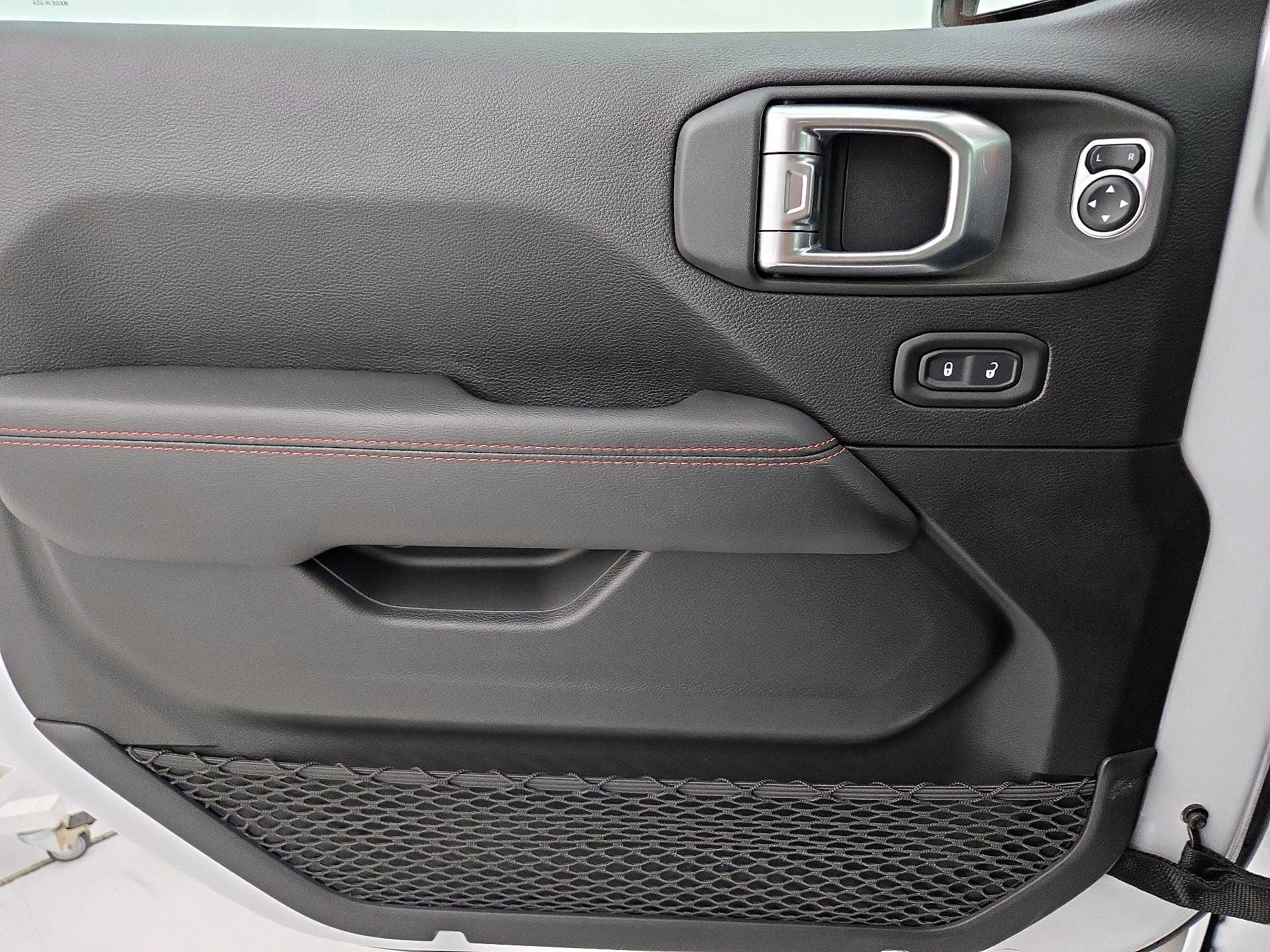 Thumbnail: 2020 Jeep Wrangler - 12