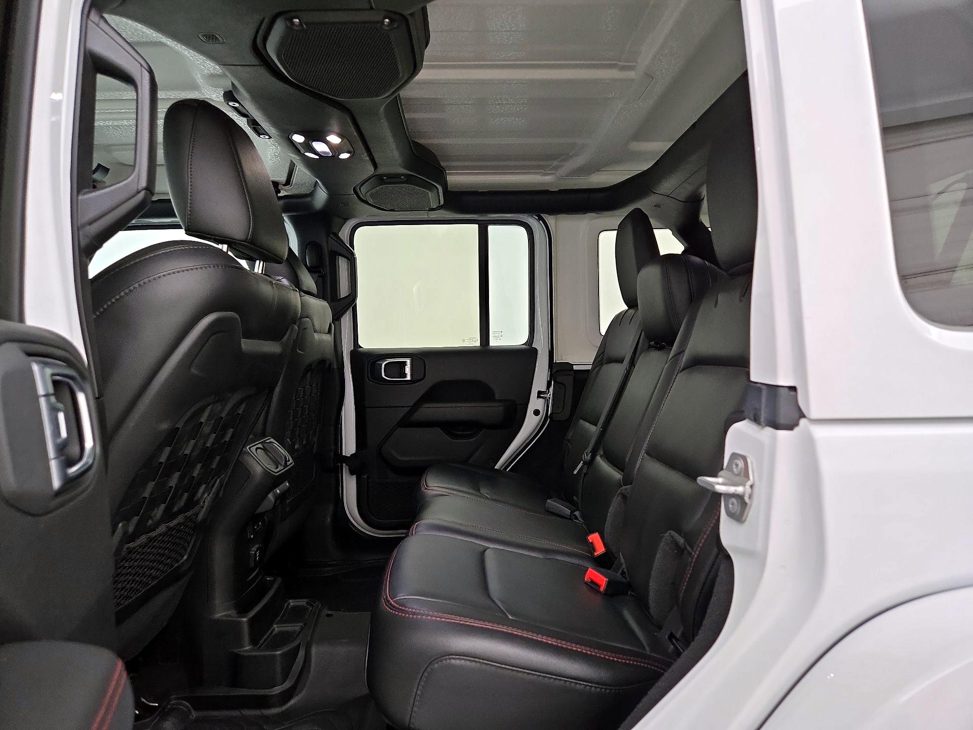 Thumbnail: 2020 Jeep Wrangler - 20