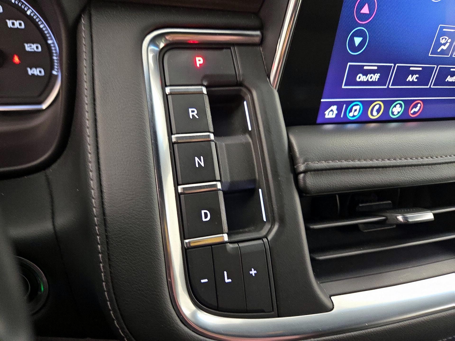 Thumbnail: 2021 Chevrolet Tahoe - 17