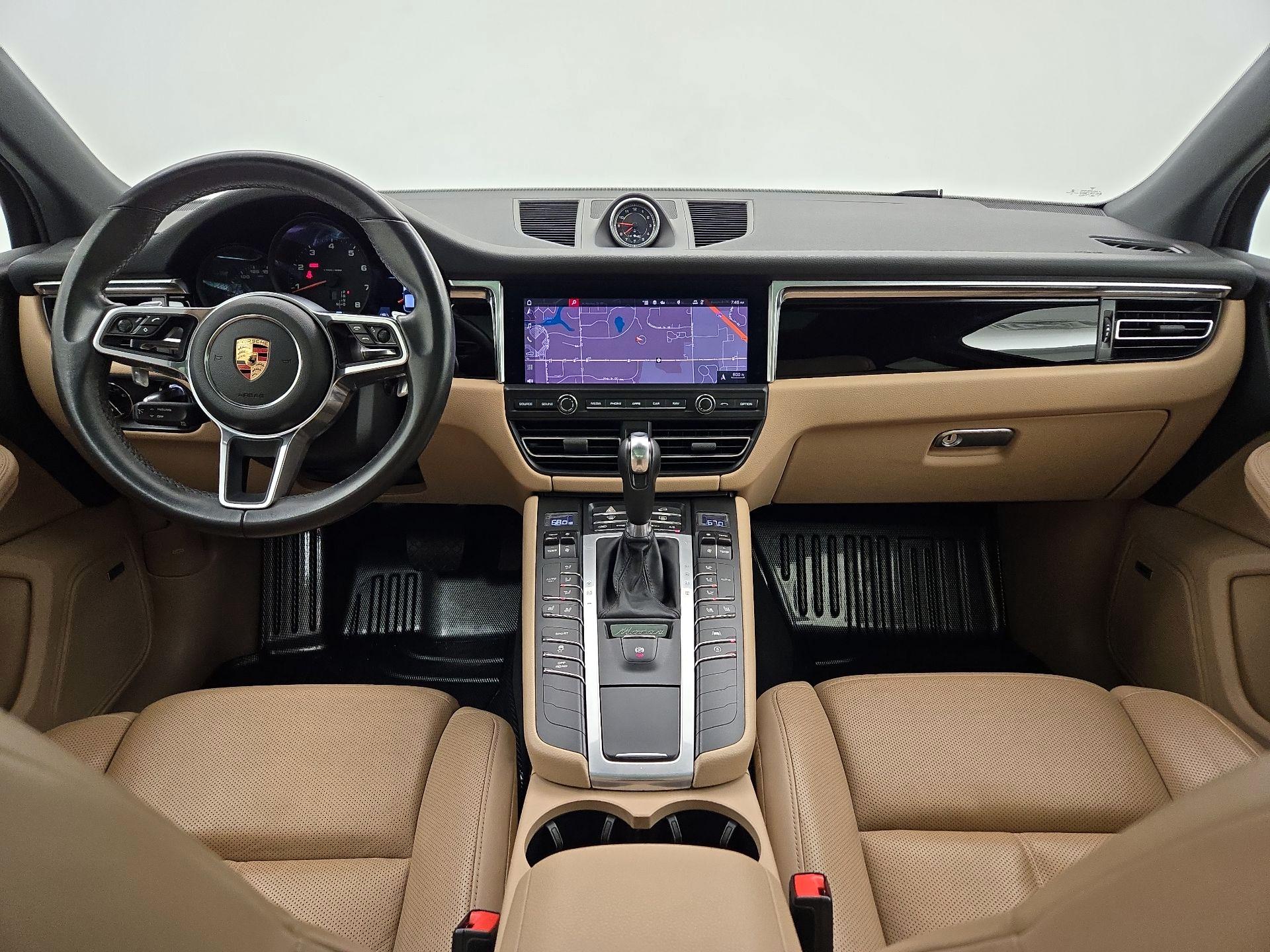 Thumbnail: 2020 Porsche Macan - 9