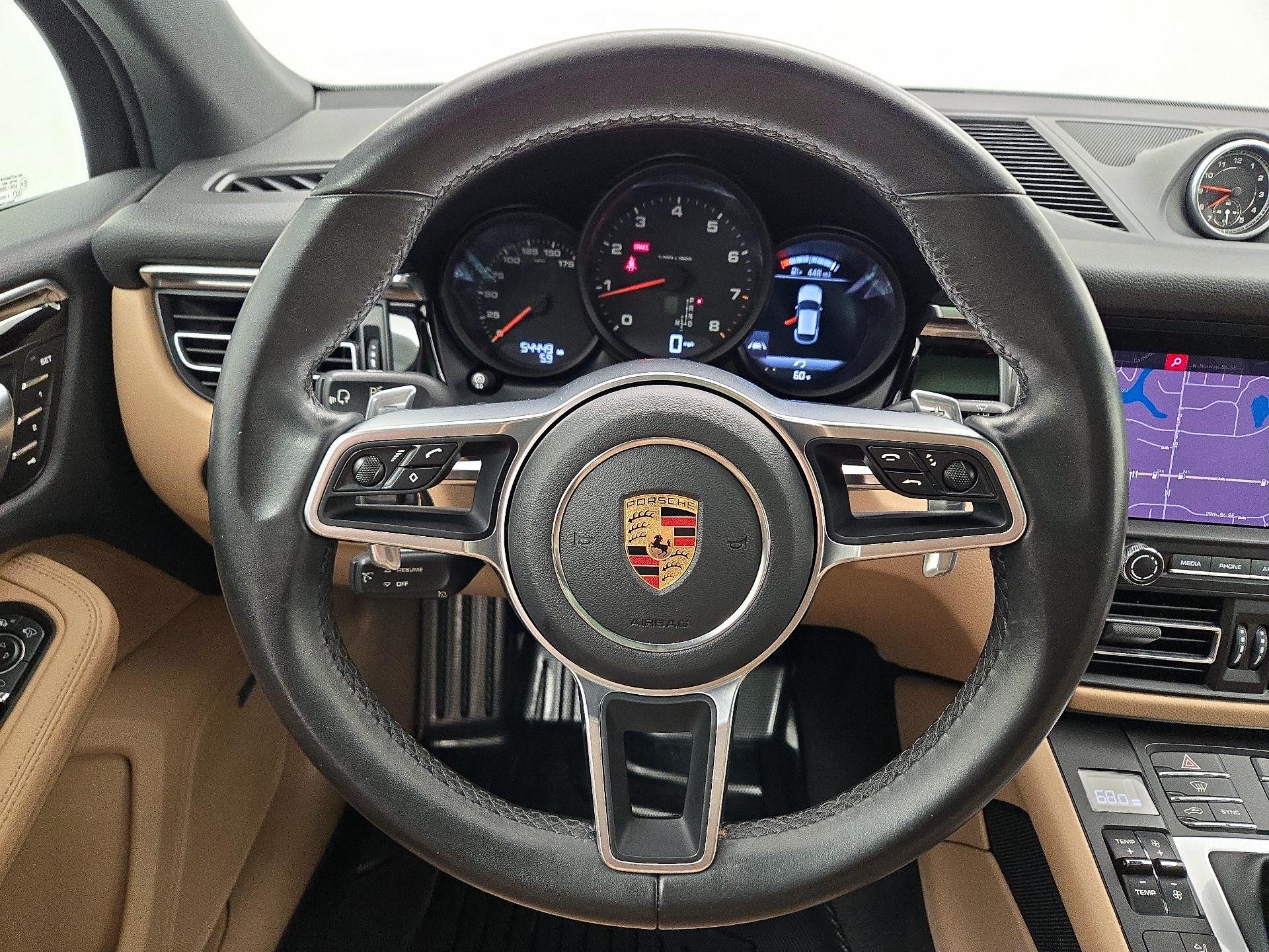 Thumbnail: 2020 Porsche Macan - 10